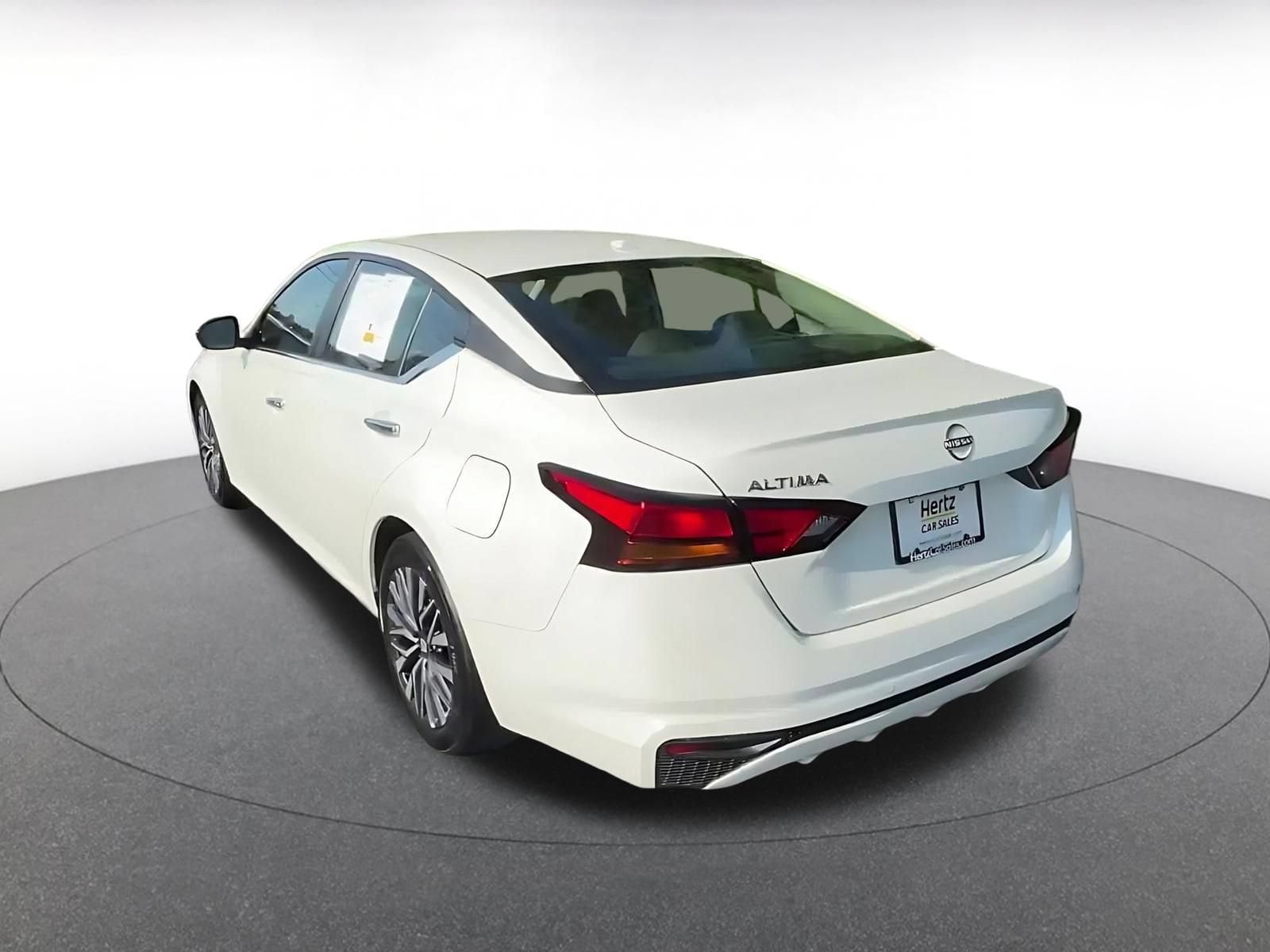 Thumbnail: 2025 Nissan Altima - 11