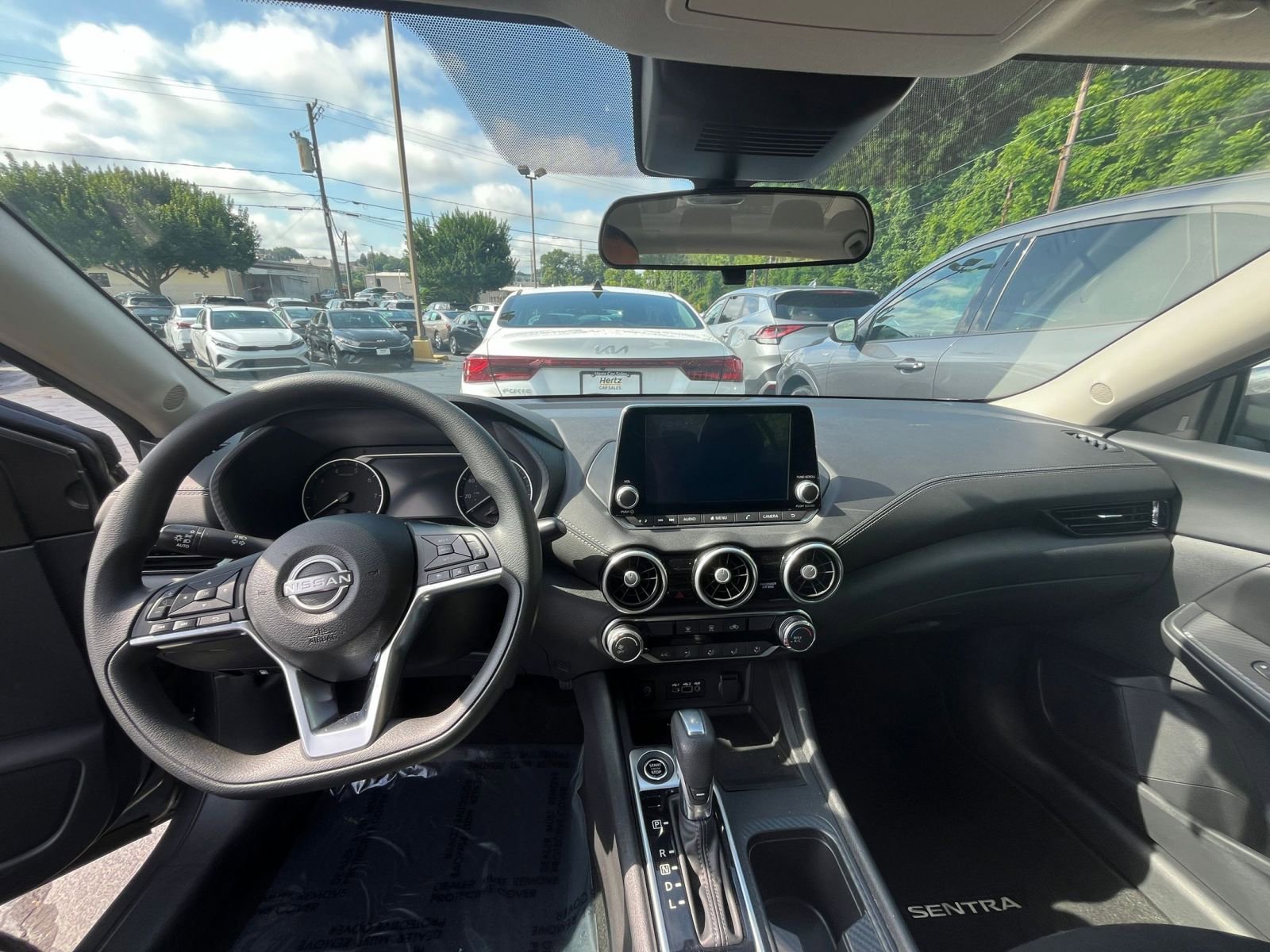 Thumbnail: 2024 Nissan Sentra - 28