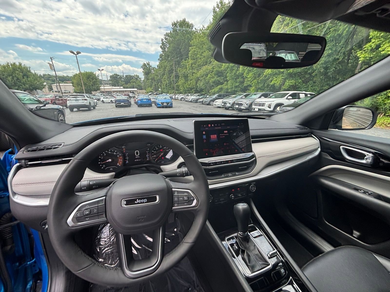 Thumbnail: 2025 Jeep Compass - 28