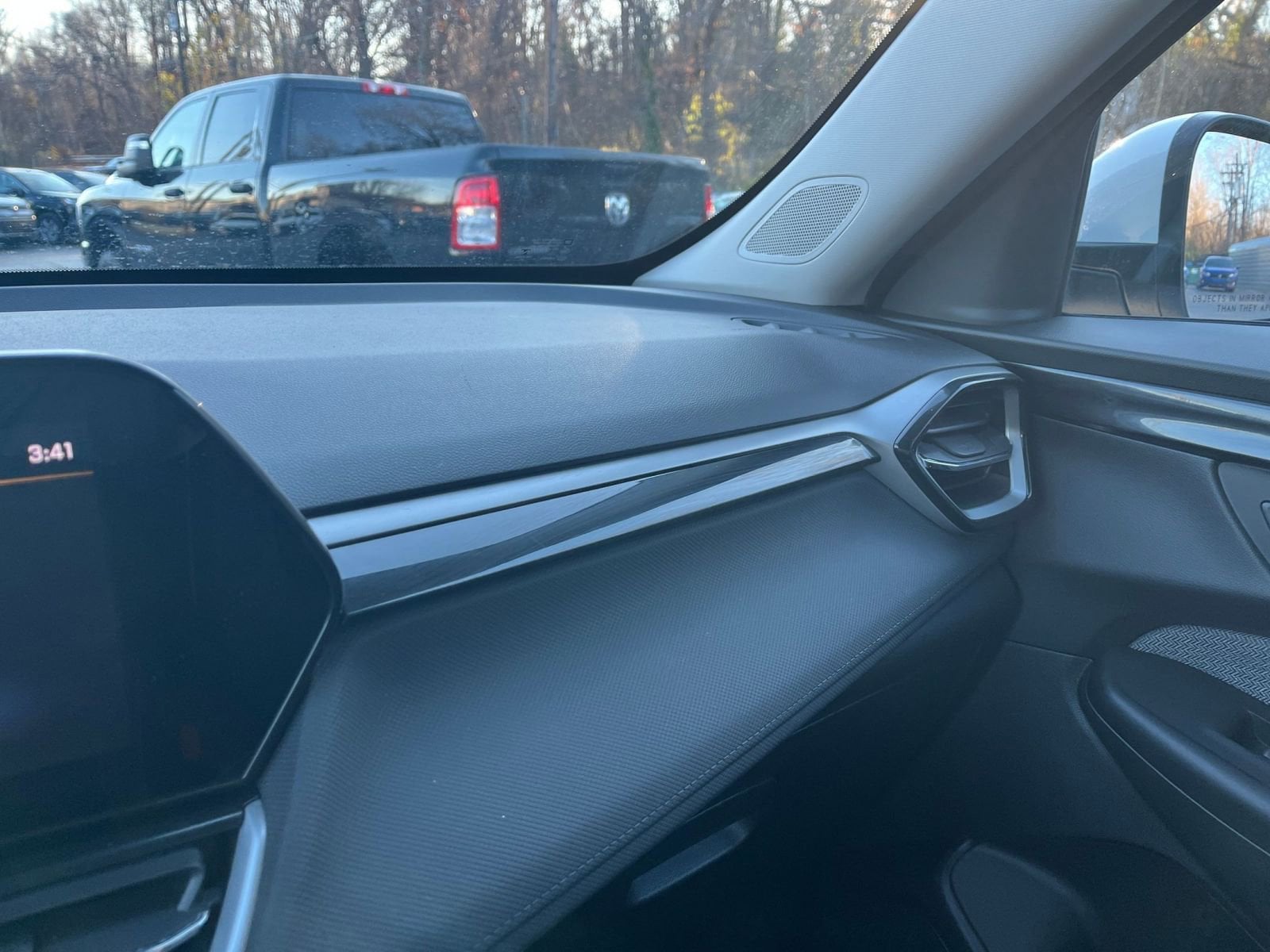 Thumbnail: 2025 Chevrolet TrailBlazer - 29