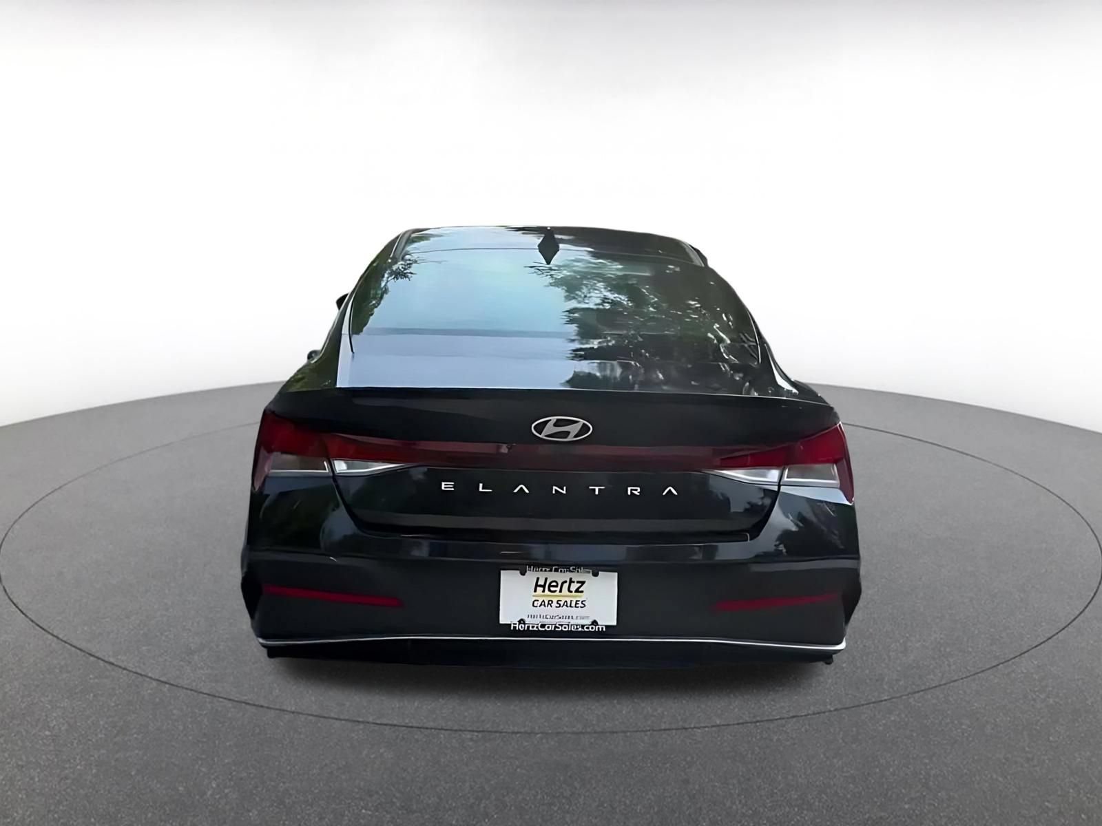 Thumbnail: 2026 Hyundai Elantra - 10