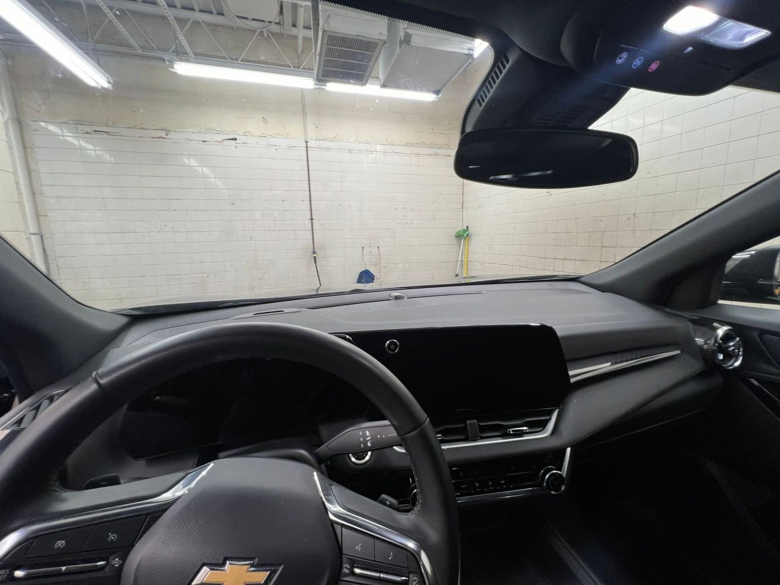 Thumbnail: 2025 Chevrolet Equinox - 28