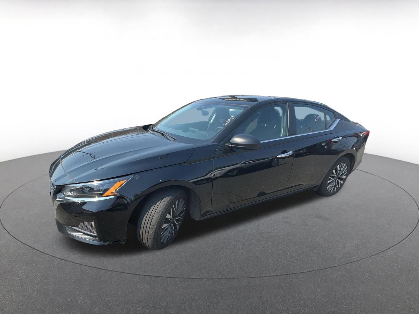 Thumbnail: 2025 Nissan Altima - 10