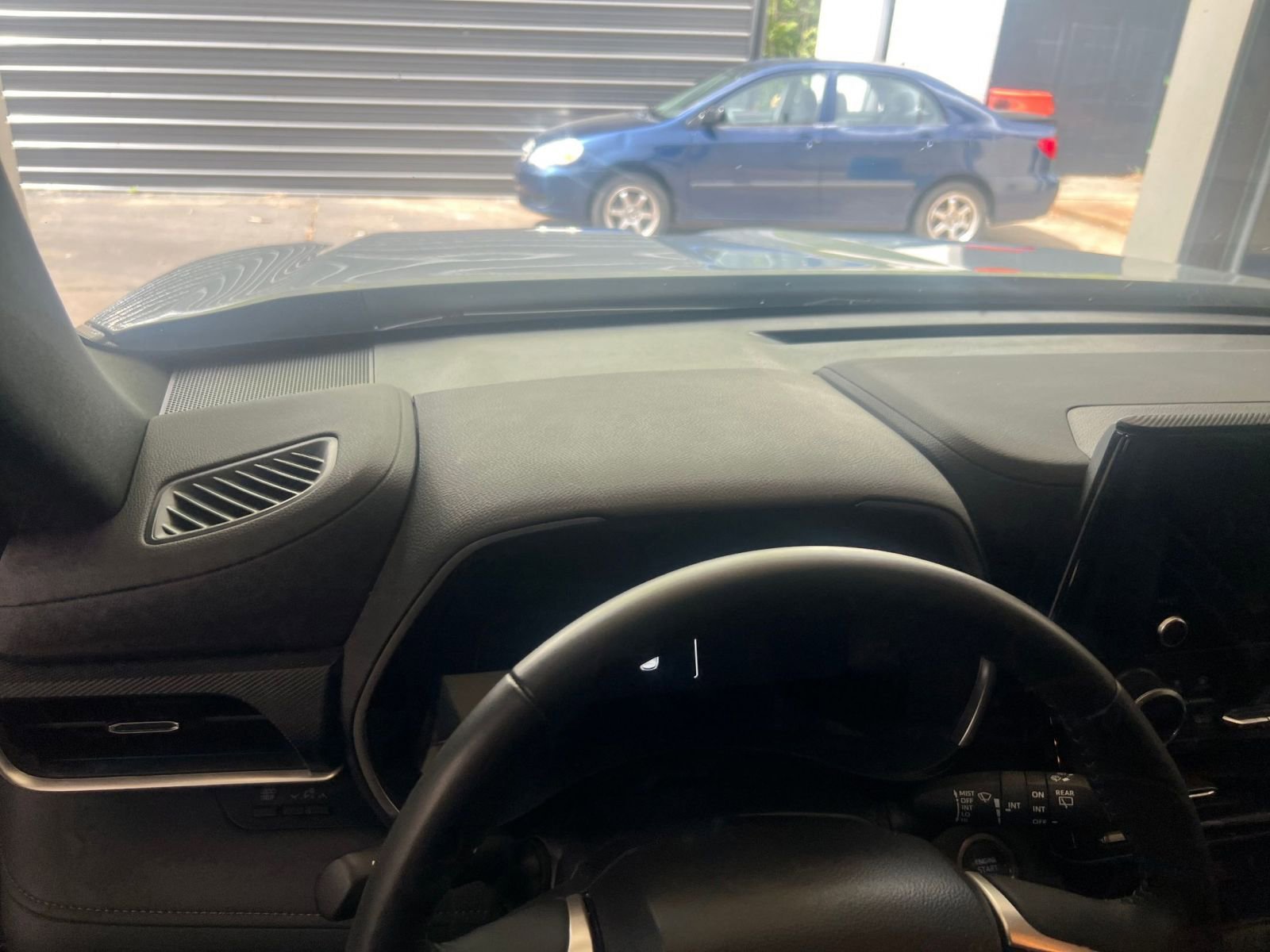 Thumbnail: 2025 Toyota Highlander - 35