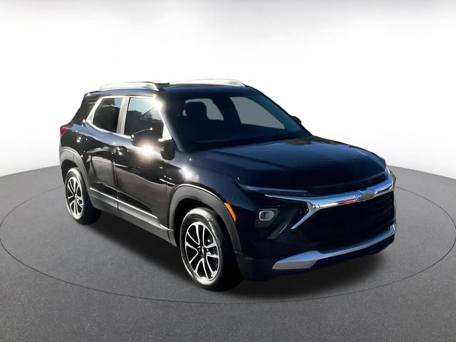 Thumbnail: 2025 Chevrolet TrailBlazer - 3