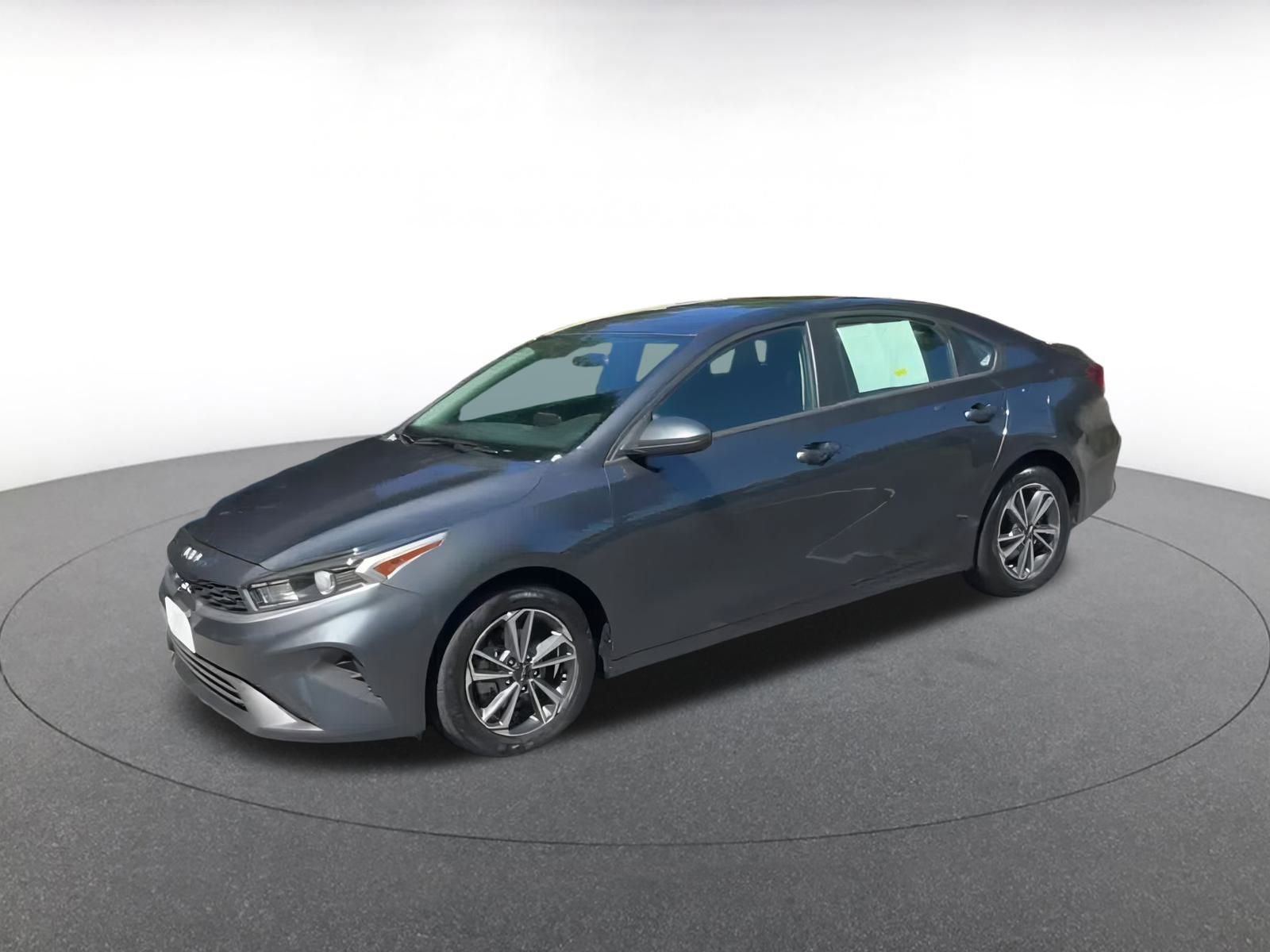 Thumbnail: 2024 Kia Forte - 8