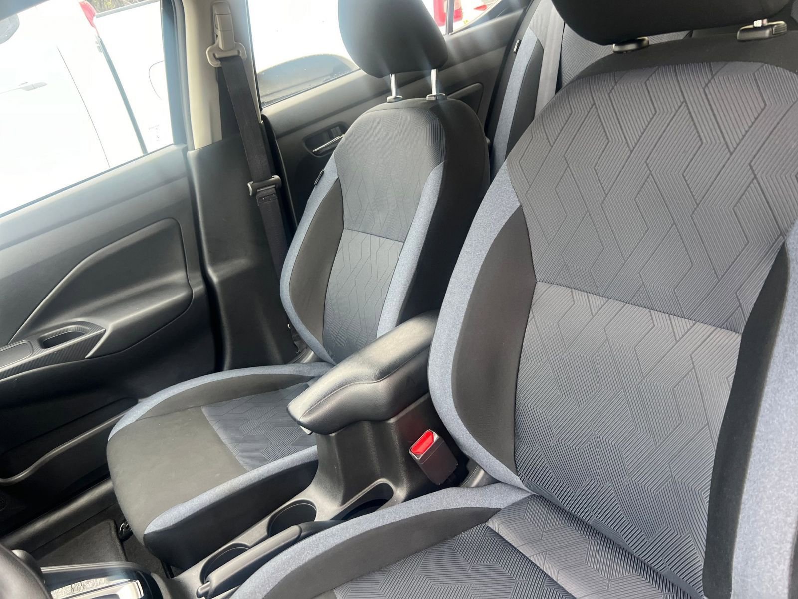 Thumbnail: 2025 Nissan Versa - 31