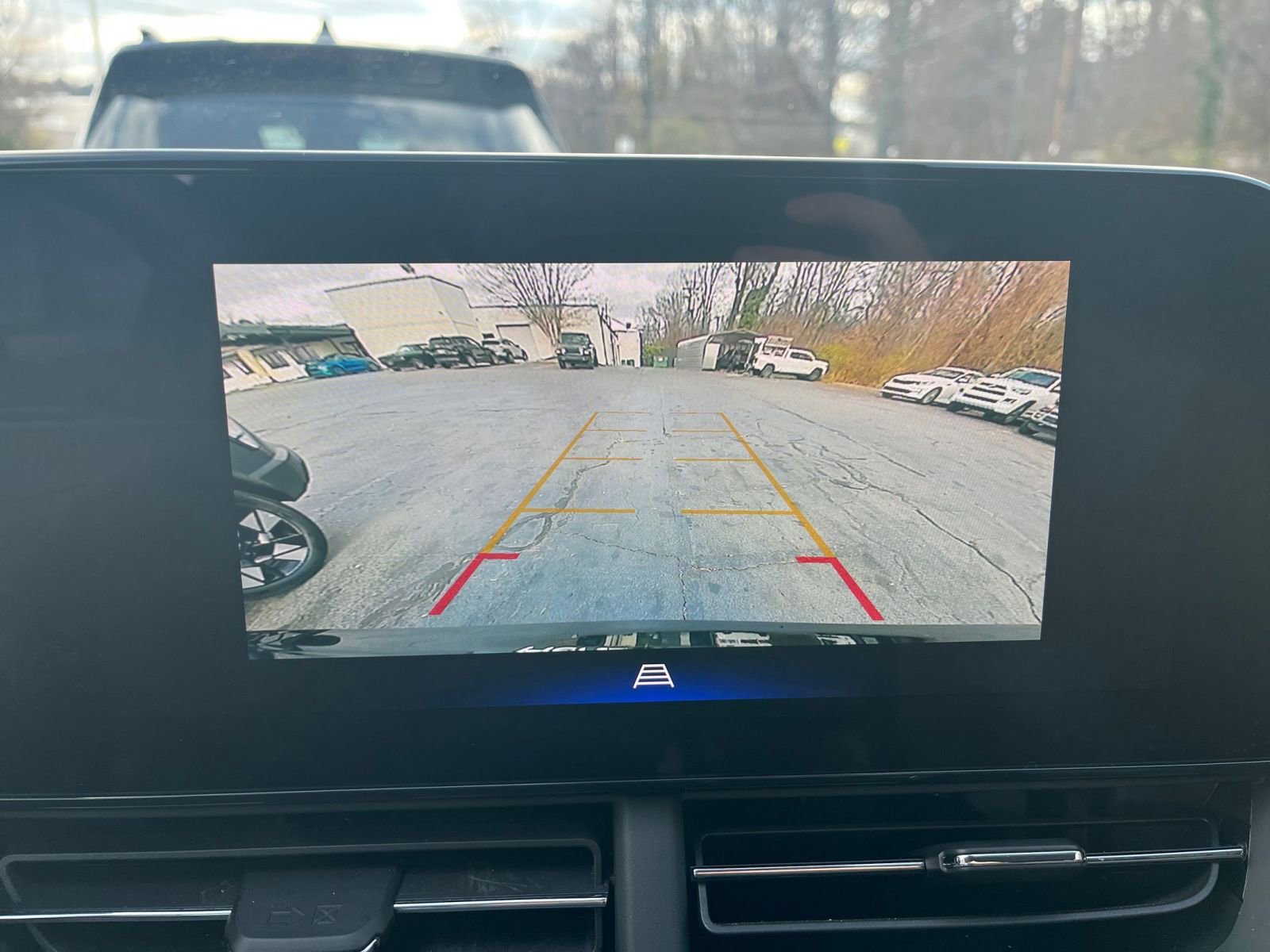 Thumbnail: 2025 Chevrolet Trax - 17