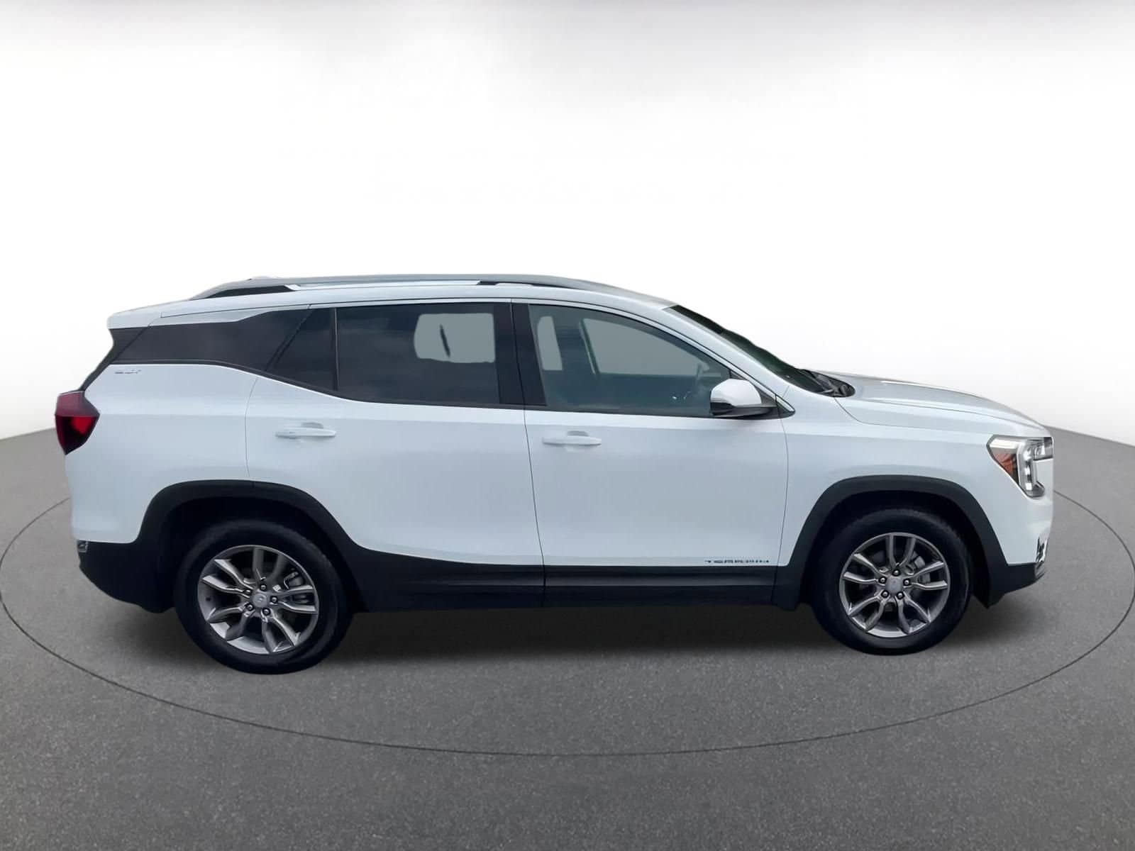 2024 GMC Terrain SLT 16