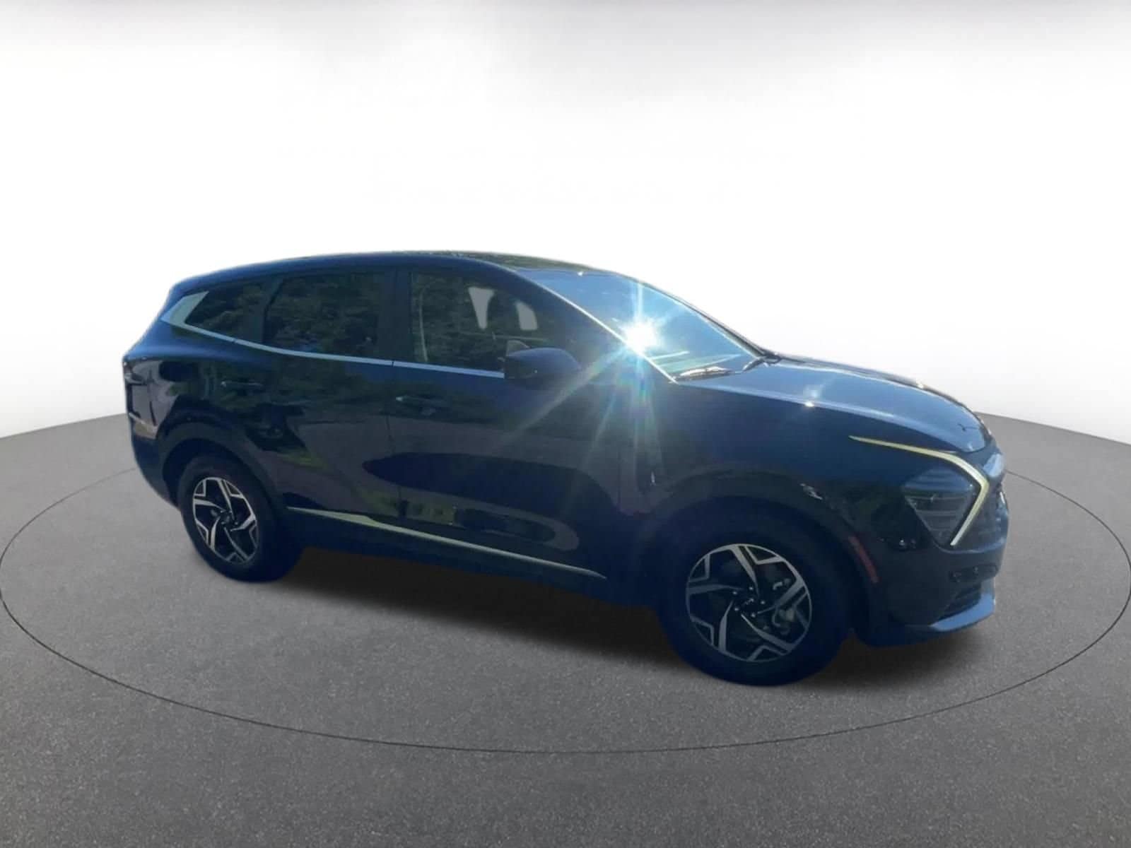Thumbnail: 2025 Kia Sportage - 2