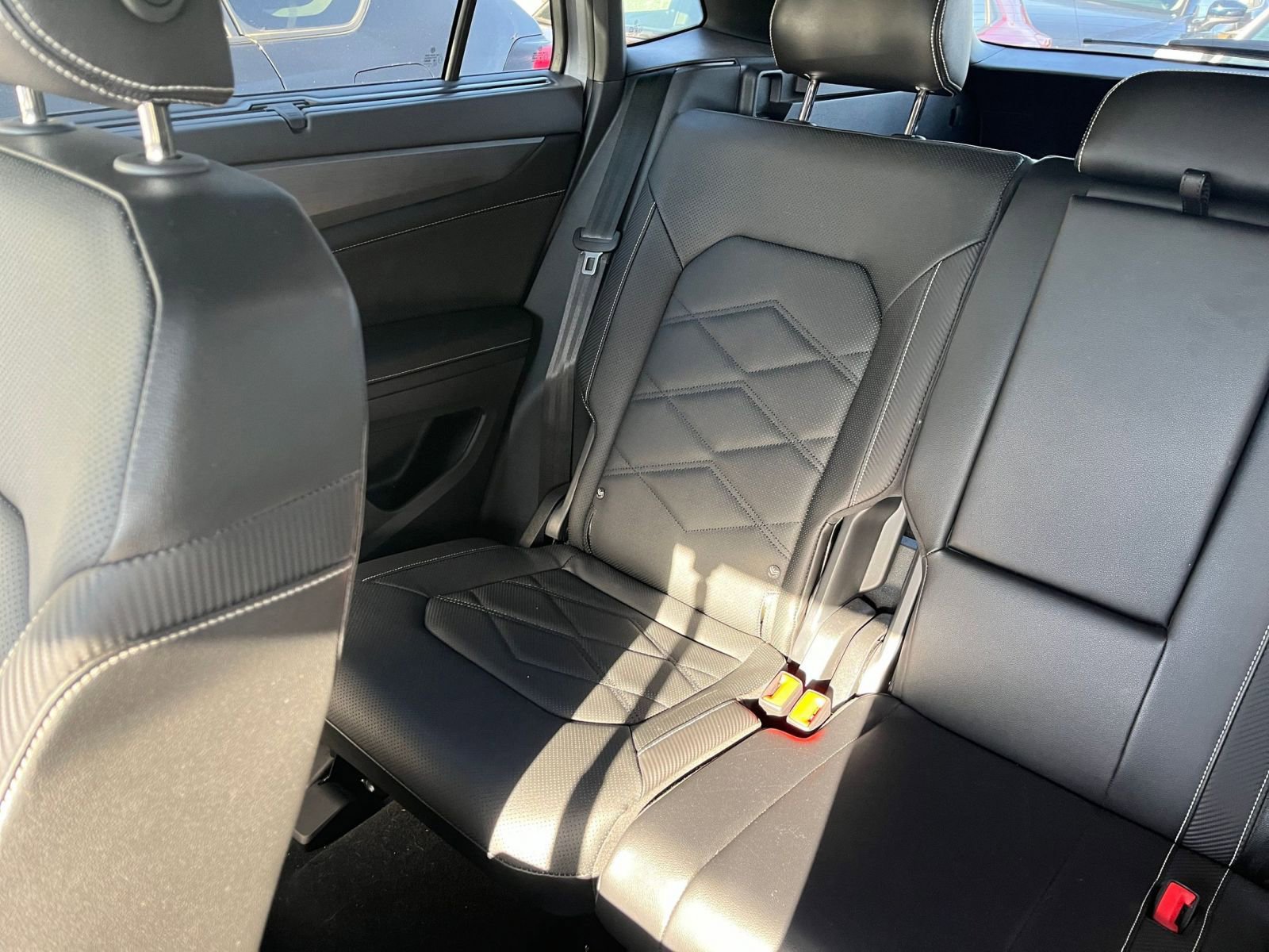 Thumbnail: 2025 Volkswagen Atlas - 34