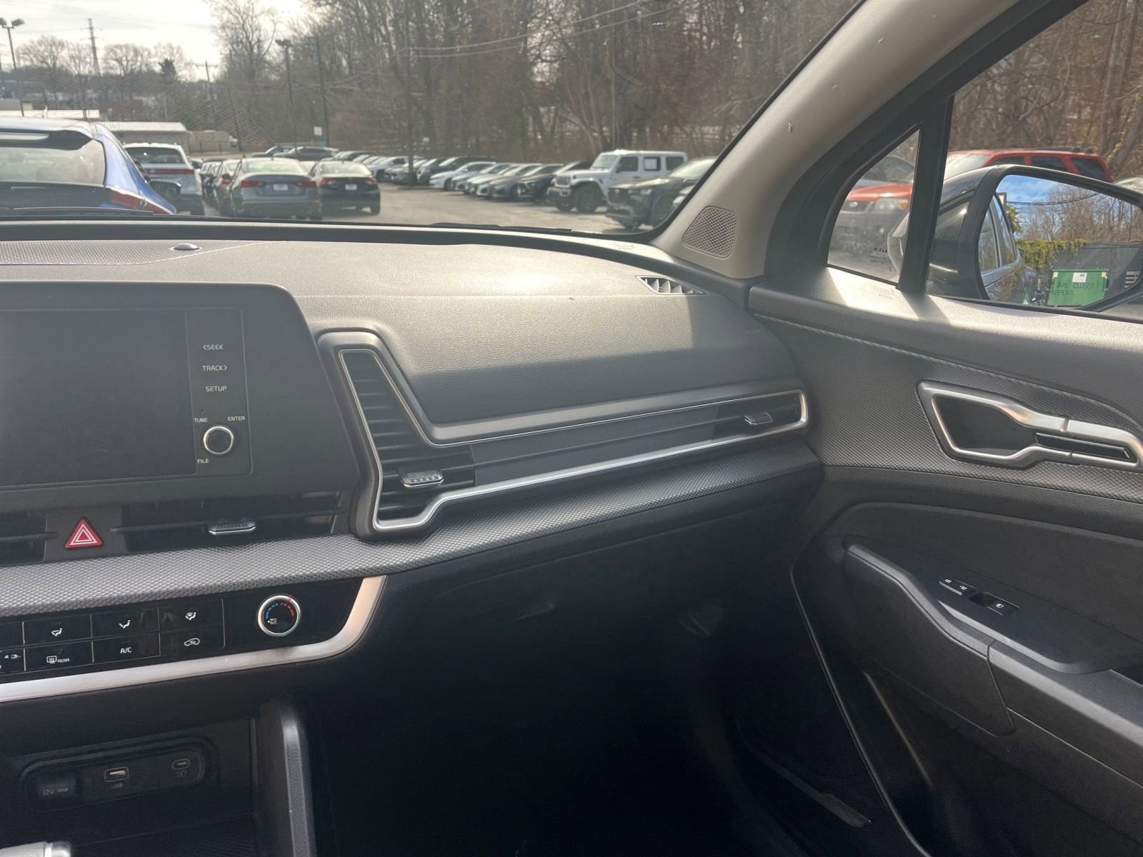 Thumbnail: 2024 Kia Sportage - 30