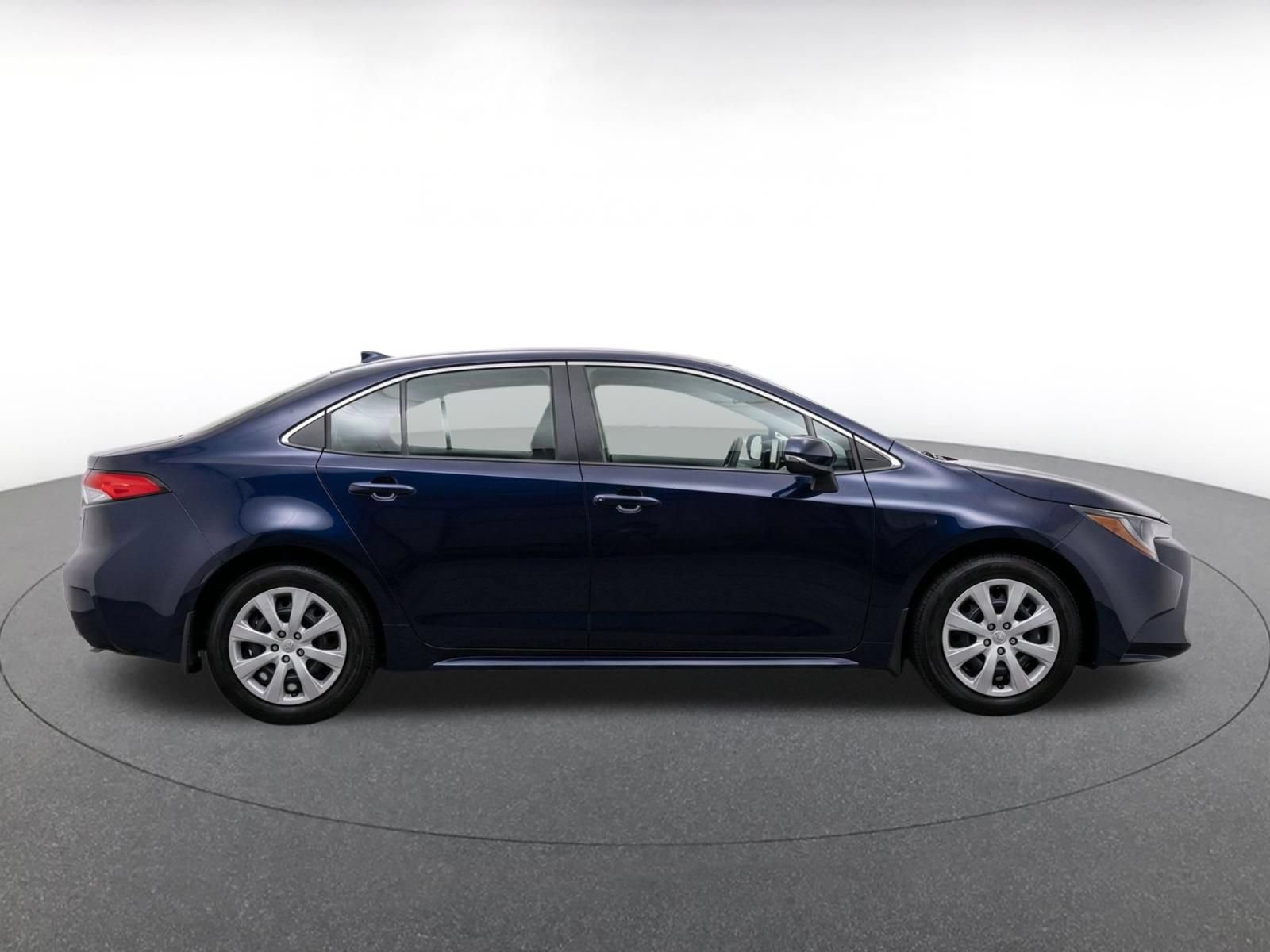 Thumbnail: 2025 Toyota Corolla - 10