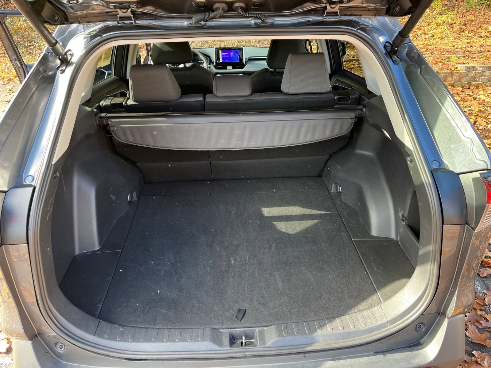 Thumbnail: 2025 Toyota RAV4 - 27