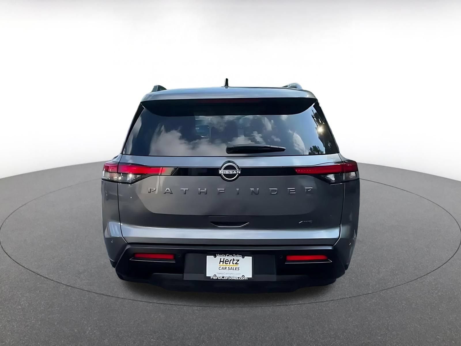 Thumbnail: 2026 Nissan Pathfinder - 12