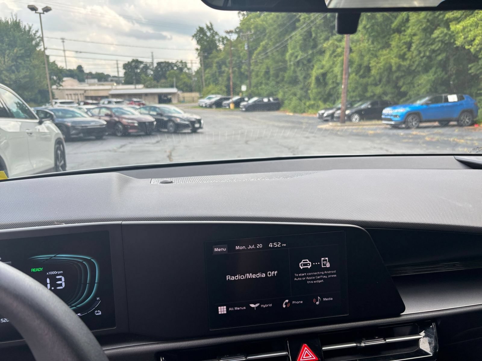 Thumbnail: 2026 Kia Niro - 17