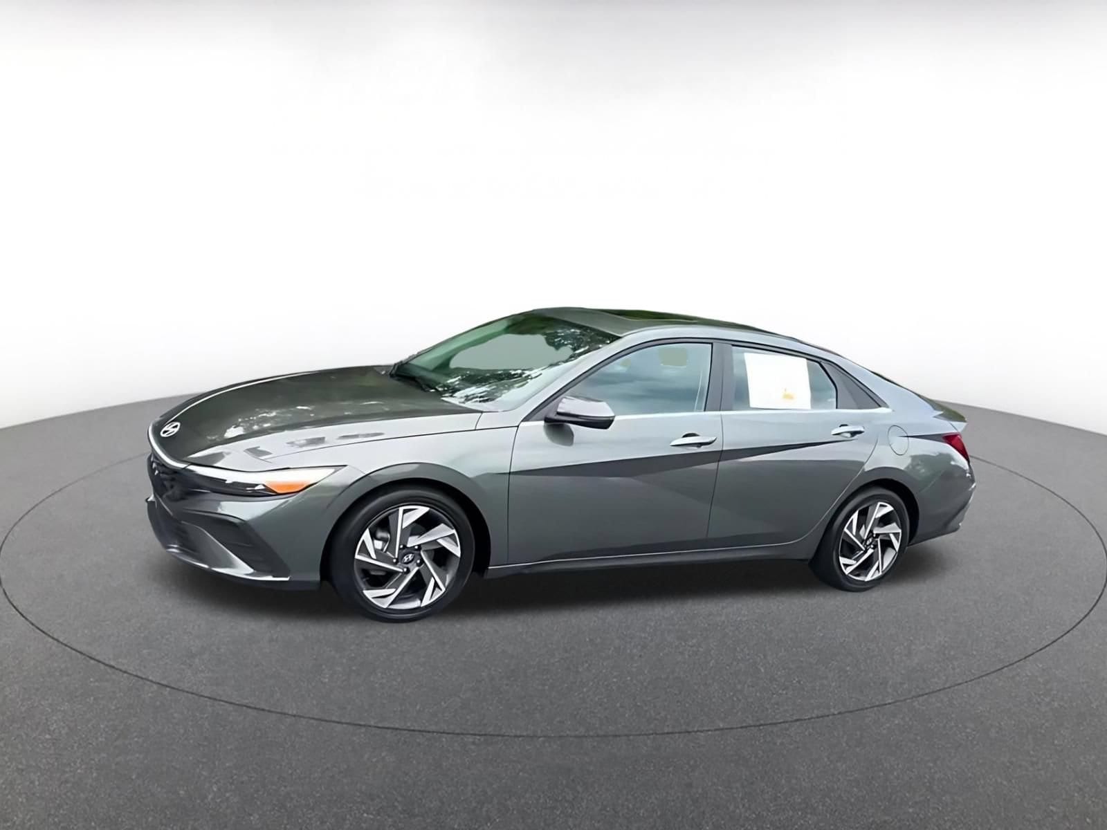 Thumbnail: 2025 Hyundai Elantra - 6