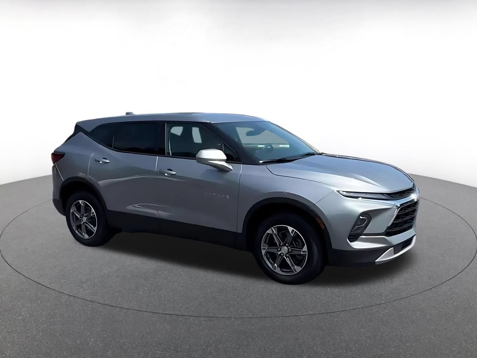 Thumbnail: 2025 Chevrolet Blazer - 2