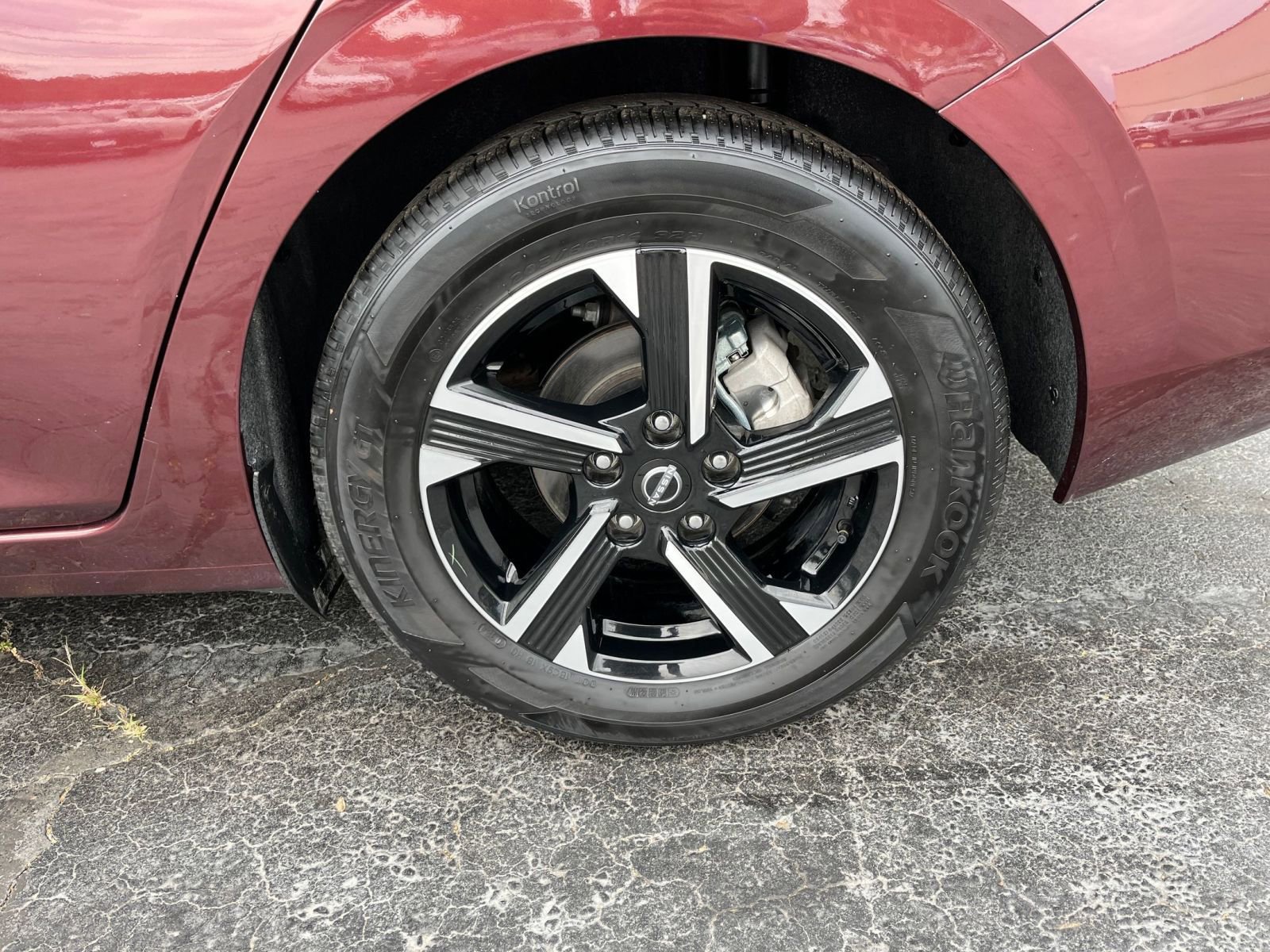 Thumbnail: 2024 Nissan Sentra - 25