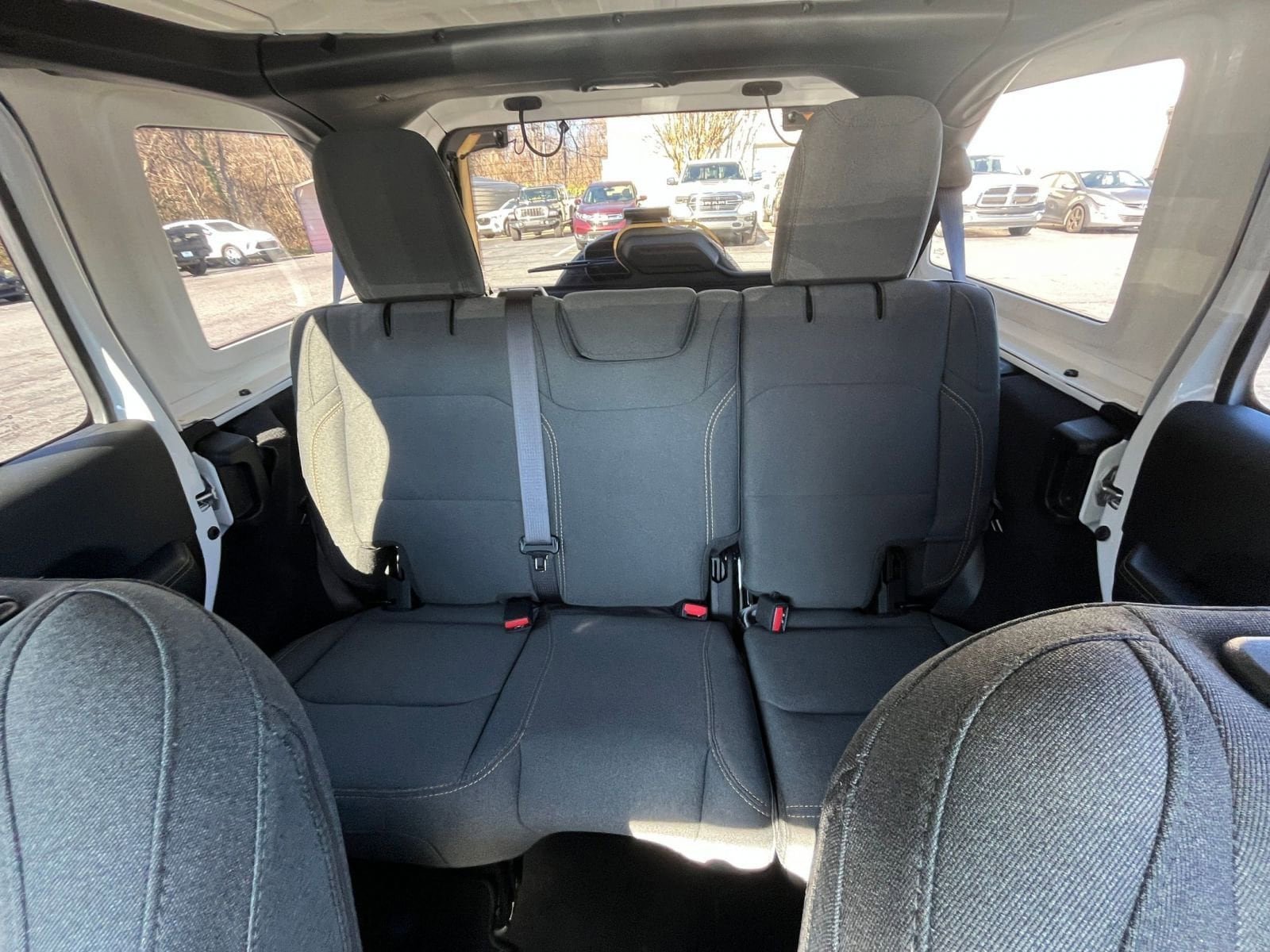 Thumbnail: 2025 Jeep Wrangler - 32