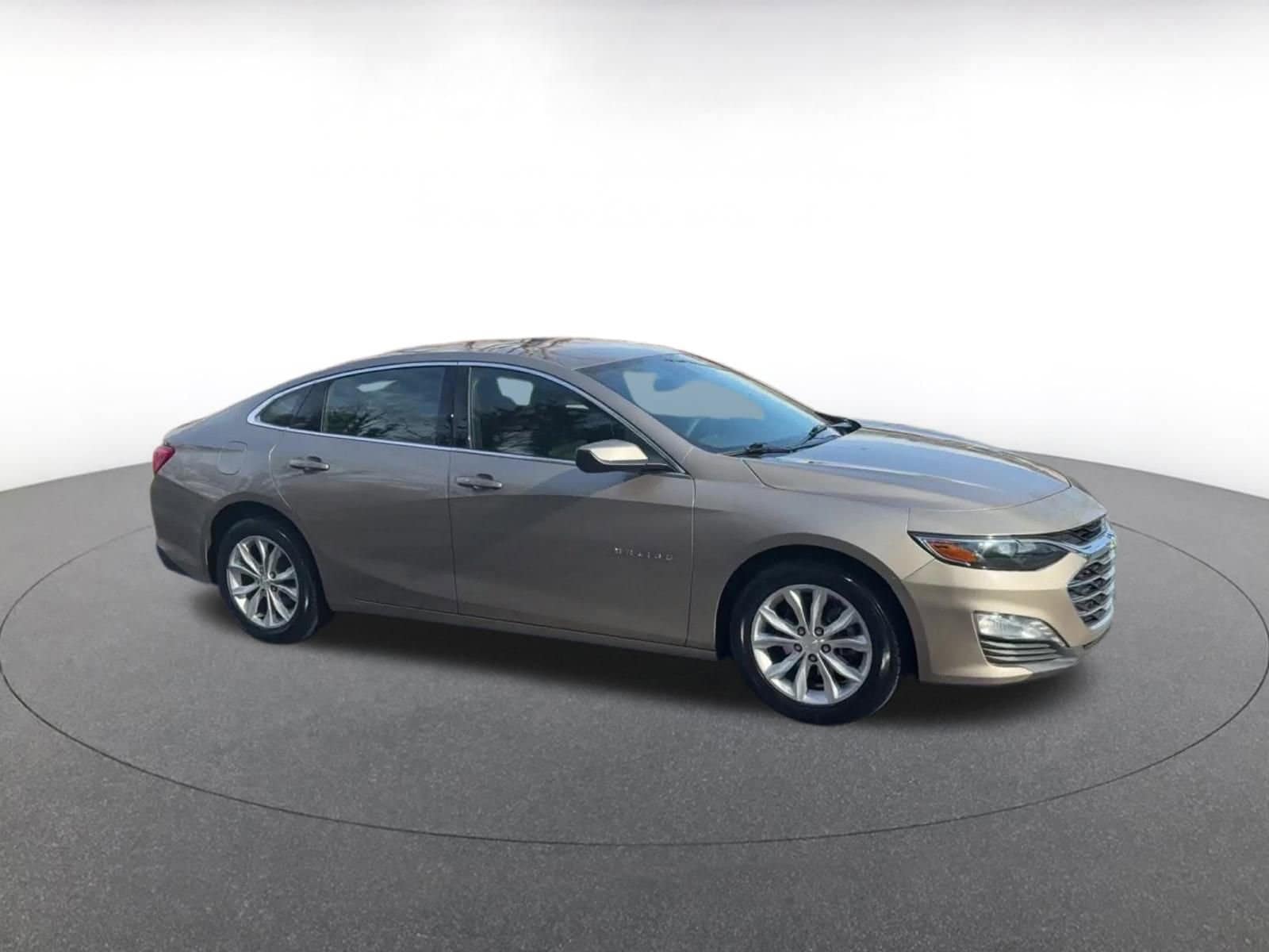 Thumbnail: 2024 Chevrolet Malibu - 1