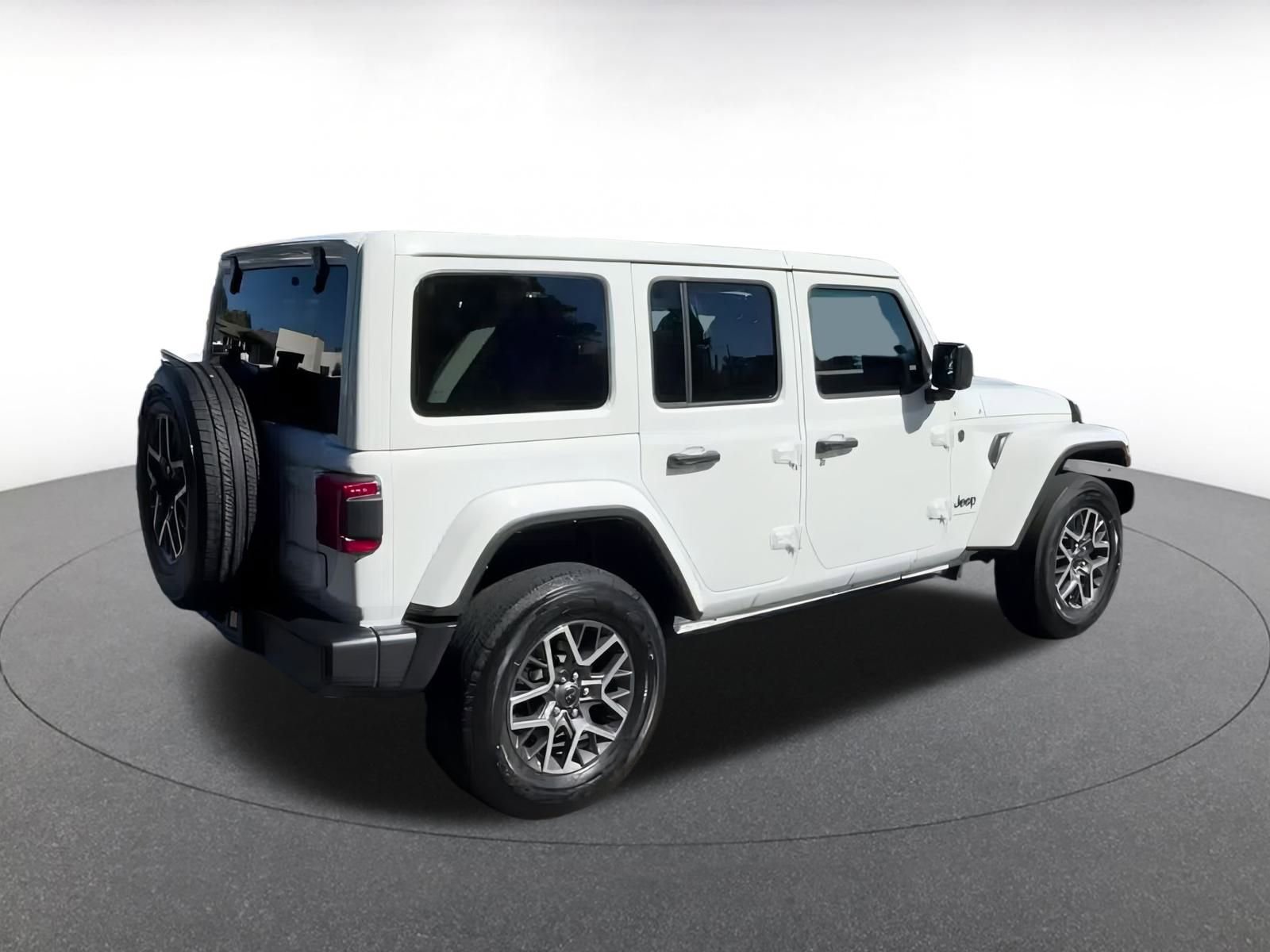 Thumbnail: 2025 Jeep Wrangler - 15