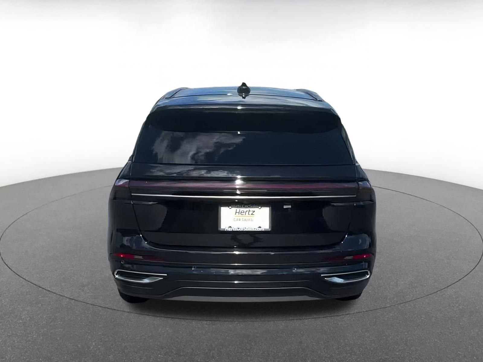 Thumbnail: 2024 Lincoln Nautilus - 7