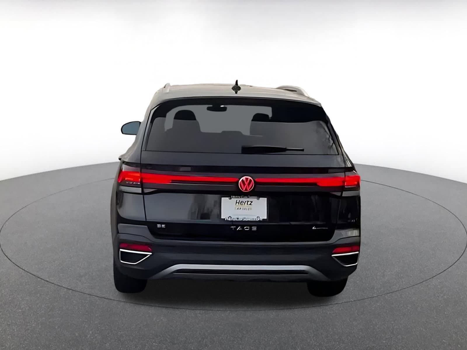 Thumbnail: 2025 Volkswagen Taos - 12