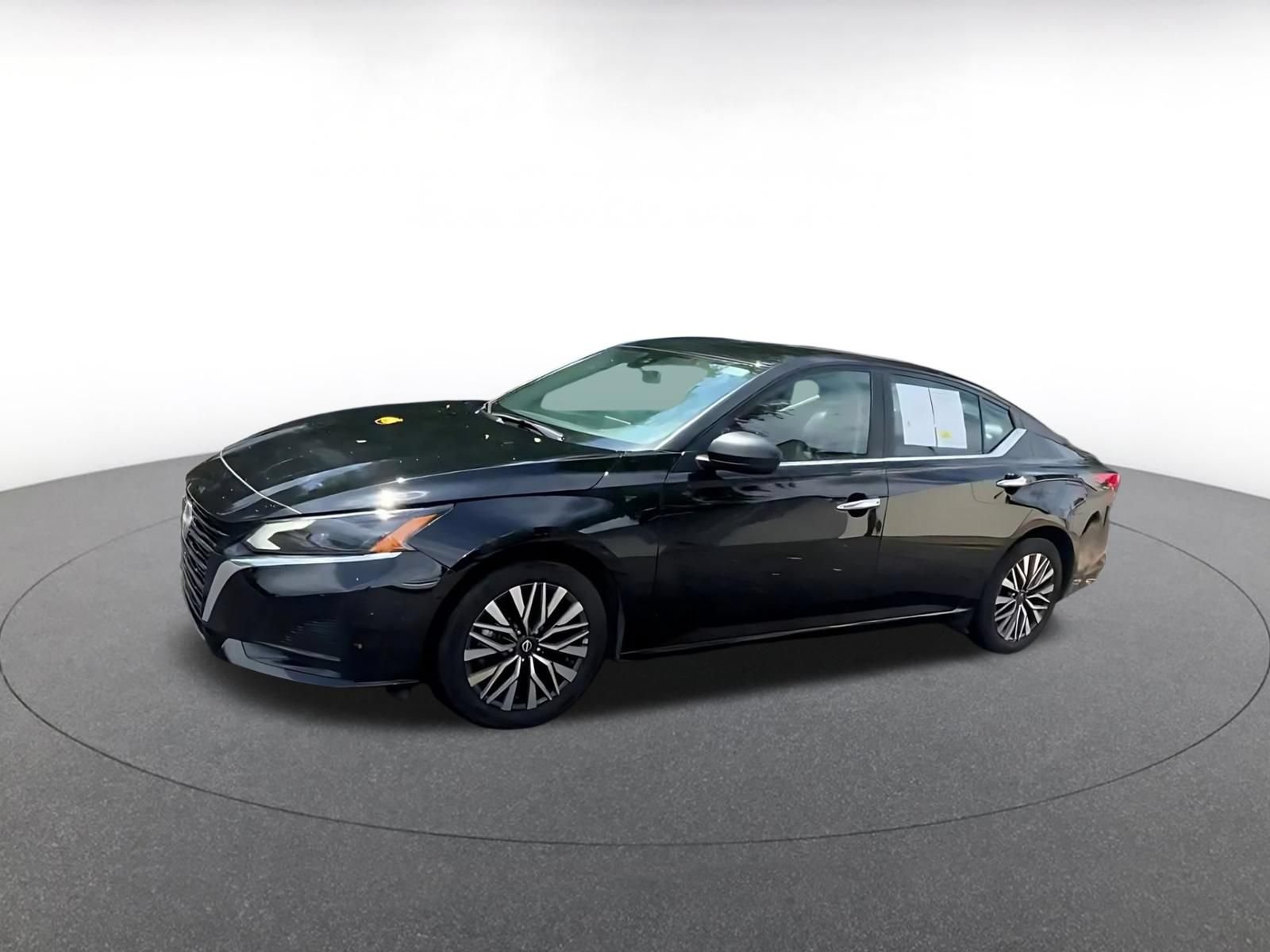 Thumbnail: 2025 Nissan Altima - 7