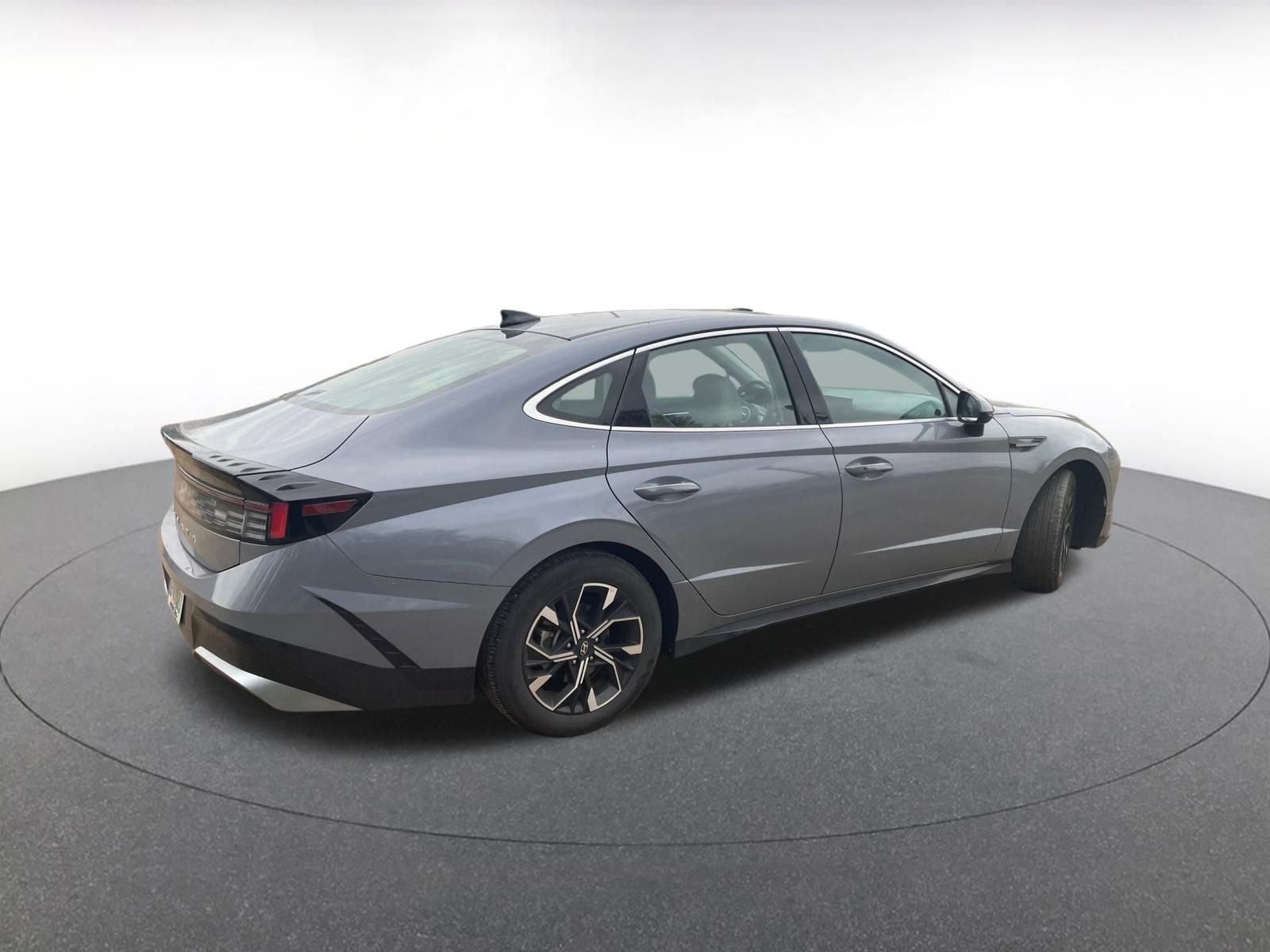 Thumbnail: 2025 Hyundai Sonata - 17