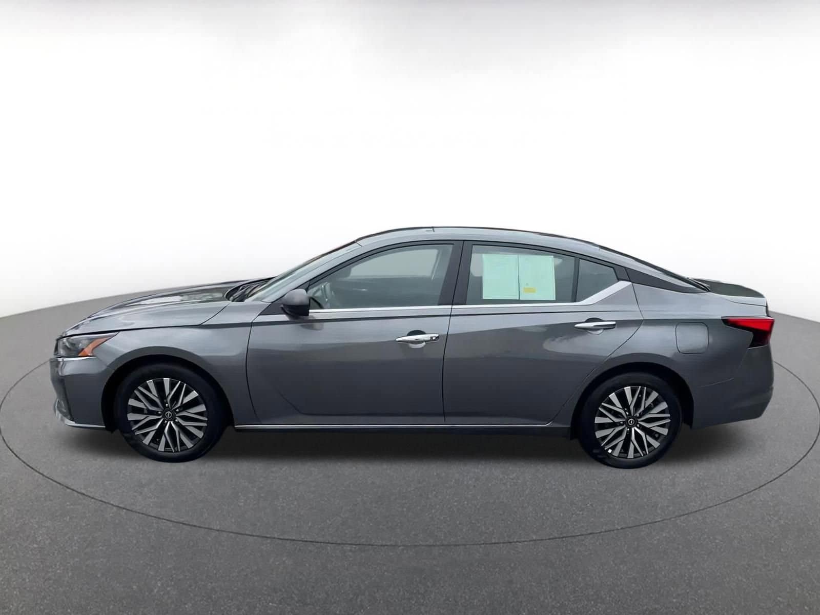 2024 Nissan Altima SV 8