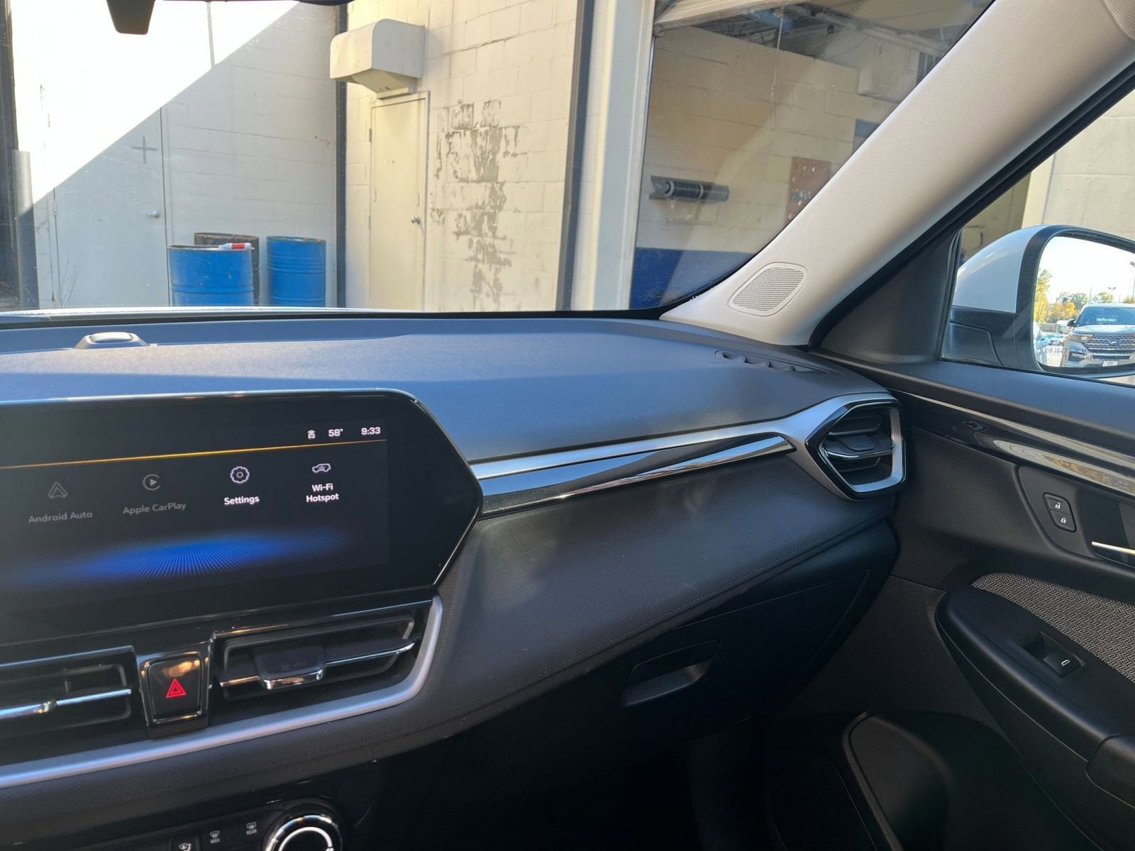 Thumbnail: 2025 Chevrolet TrailBlazer - 31