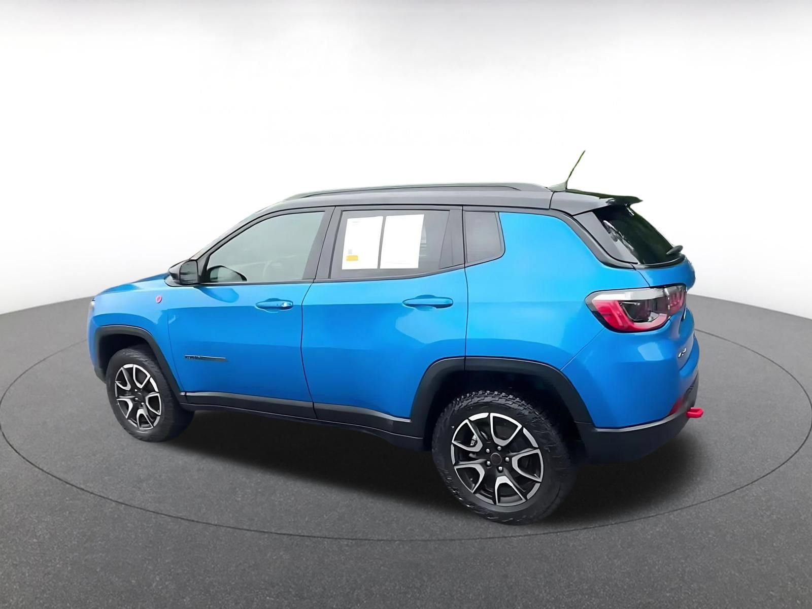 Thumbnail: 2025 Jeep Compass - 9