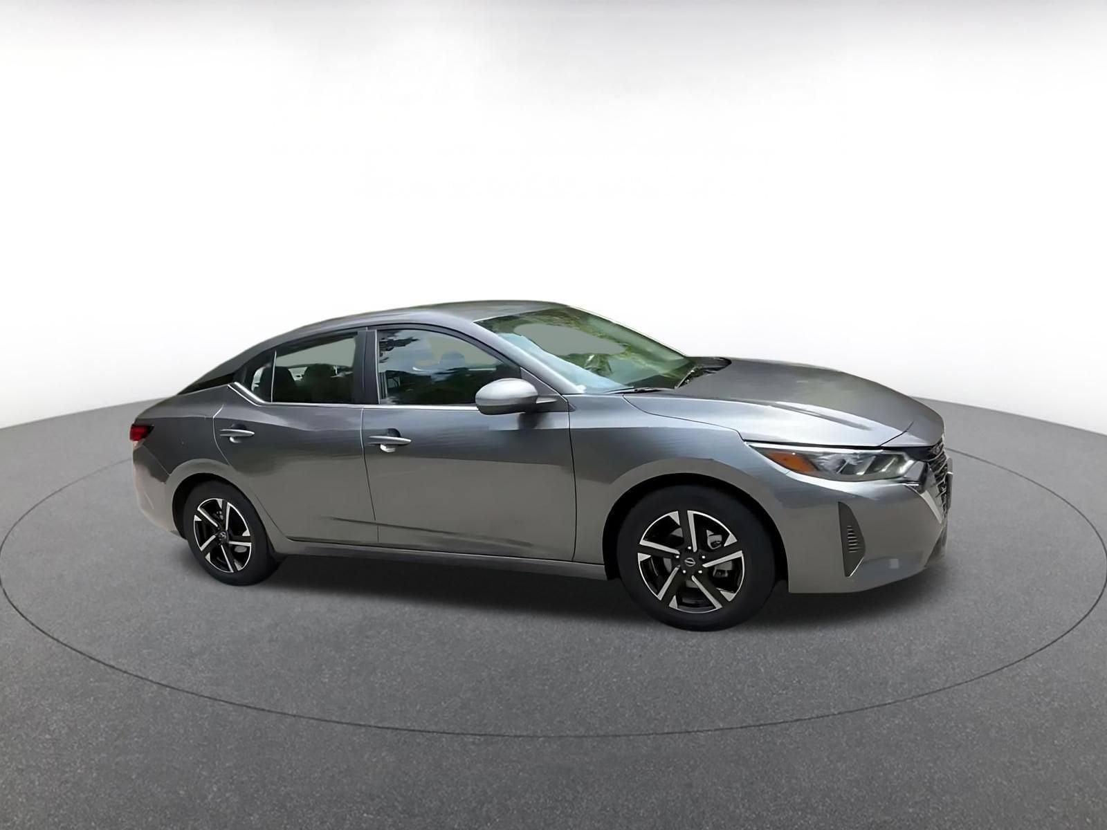 Thumbnail: 2025 Nissan Sentra - 2