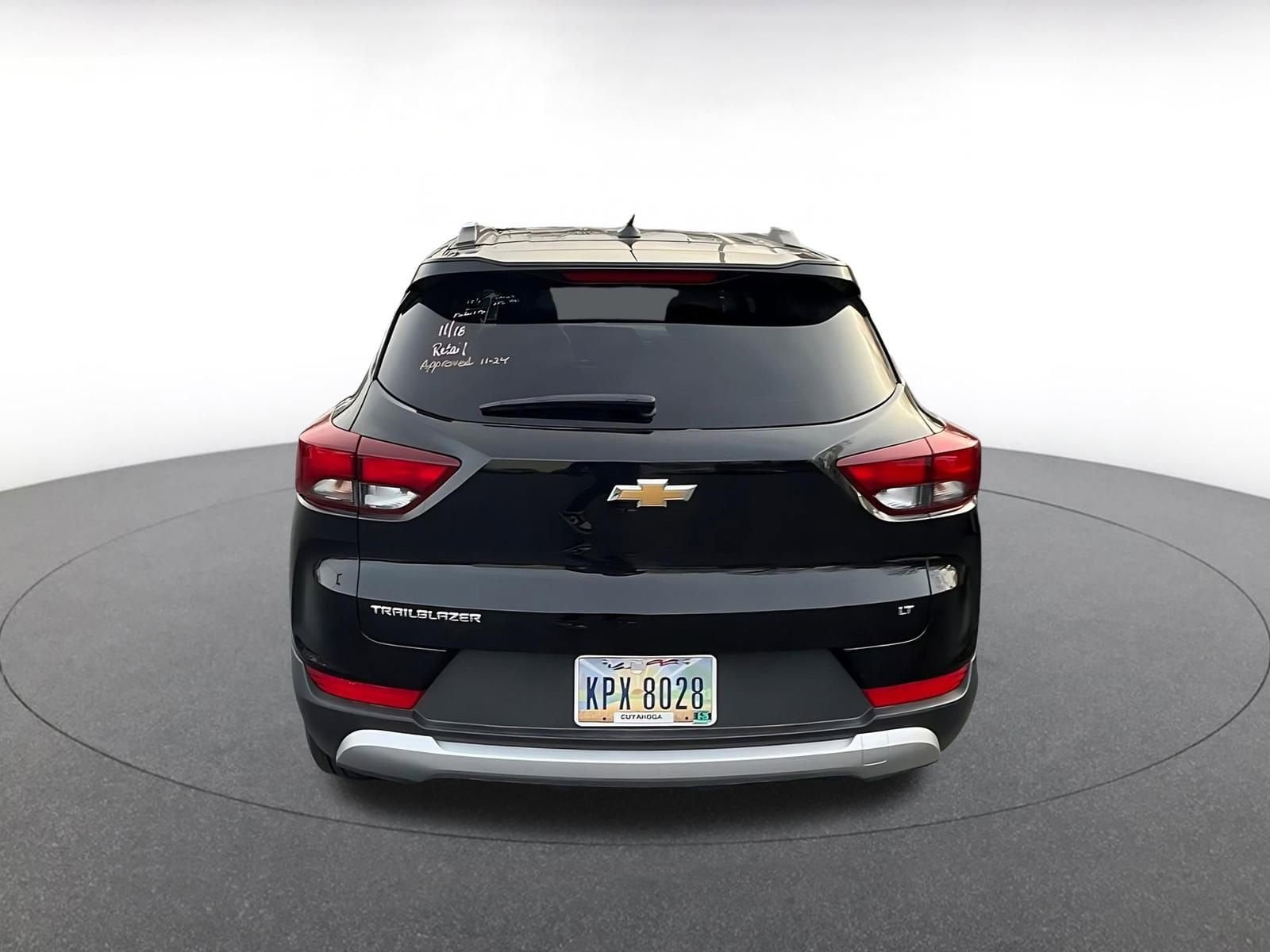 Thumbnail: 2025 Chevrolet Trax - 8