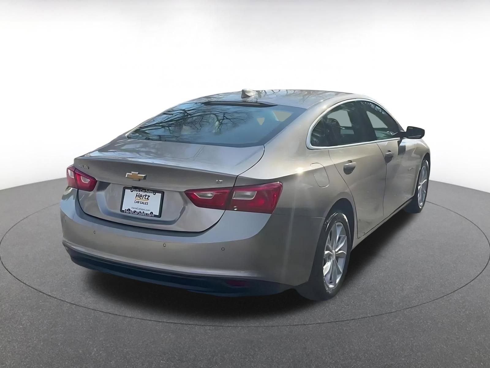 Thumbnail: 2024 Chevrolet Malibu - 12