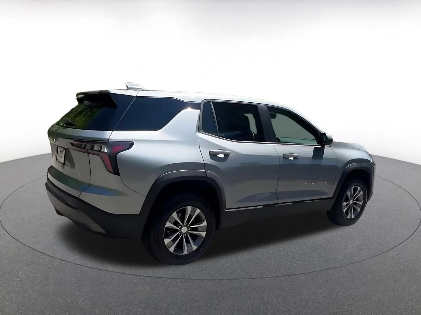 Thumbnail: 2025 Chevrolet Equinox - 15