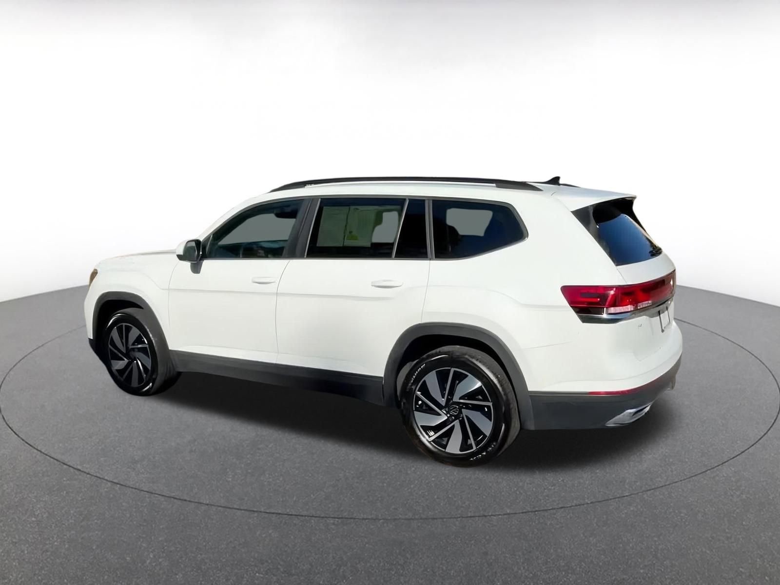 Thumbnail: 2025 Volkswagen Atlas - 10
