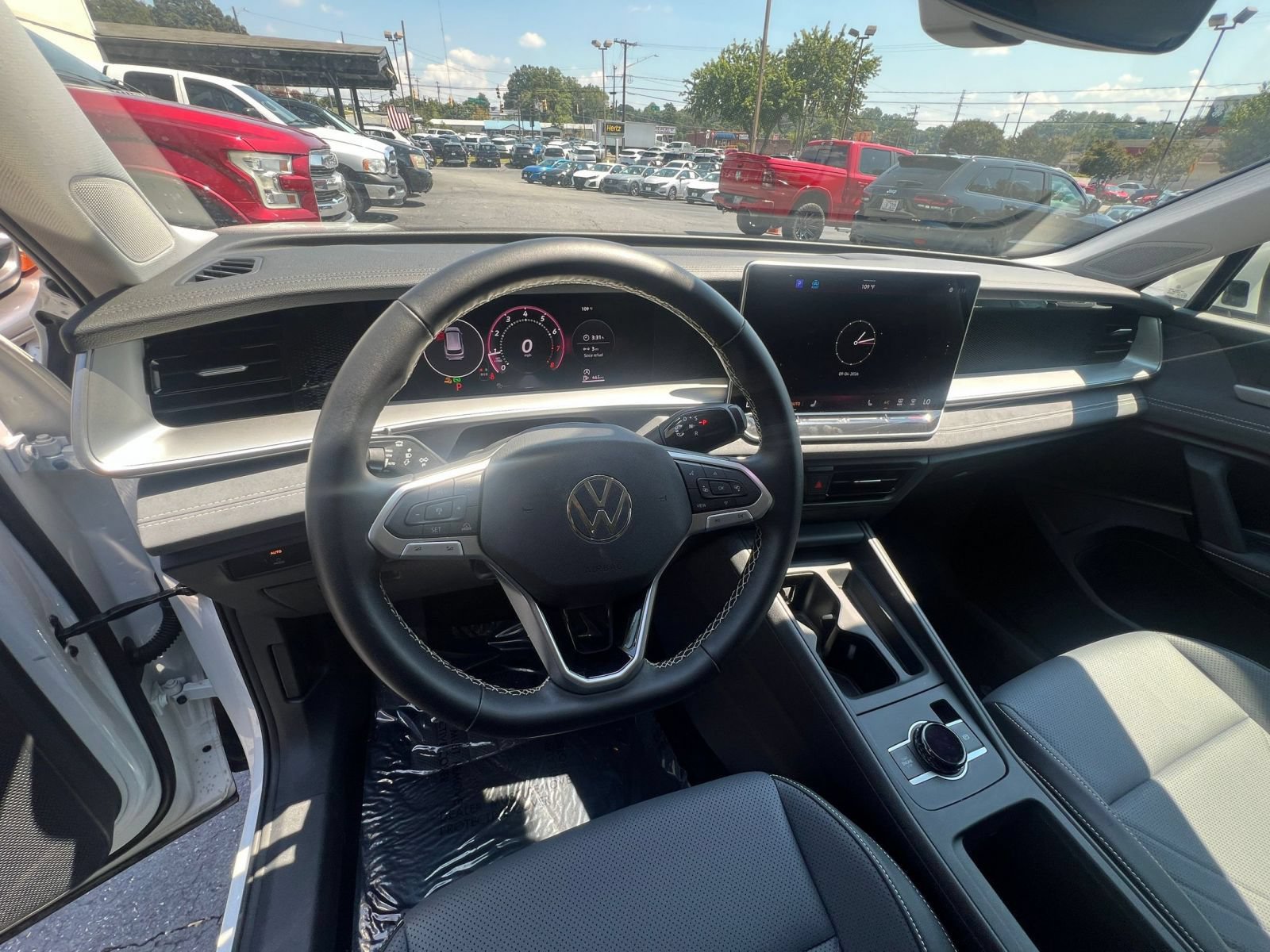 Thumbnail: 2026 Volkswagen Tiguan - 34