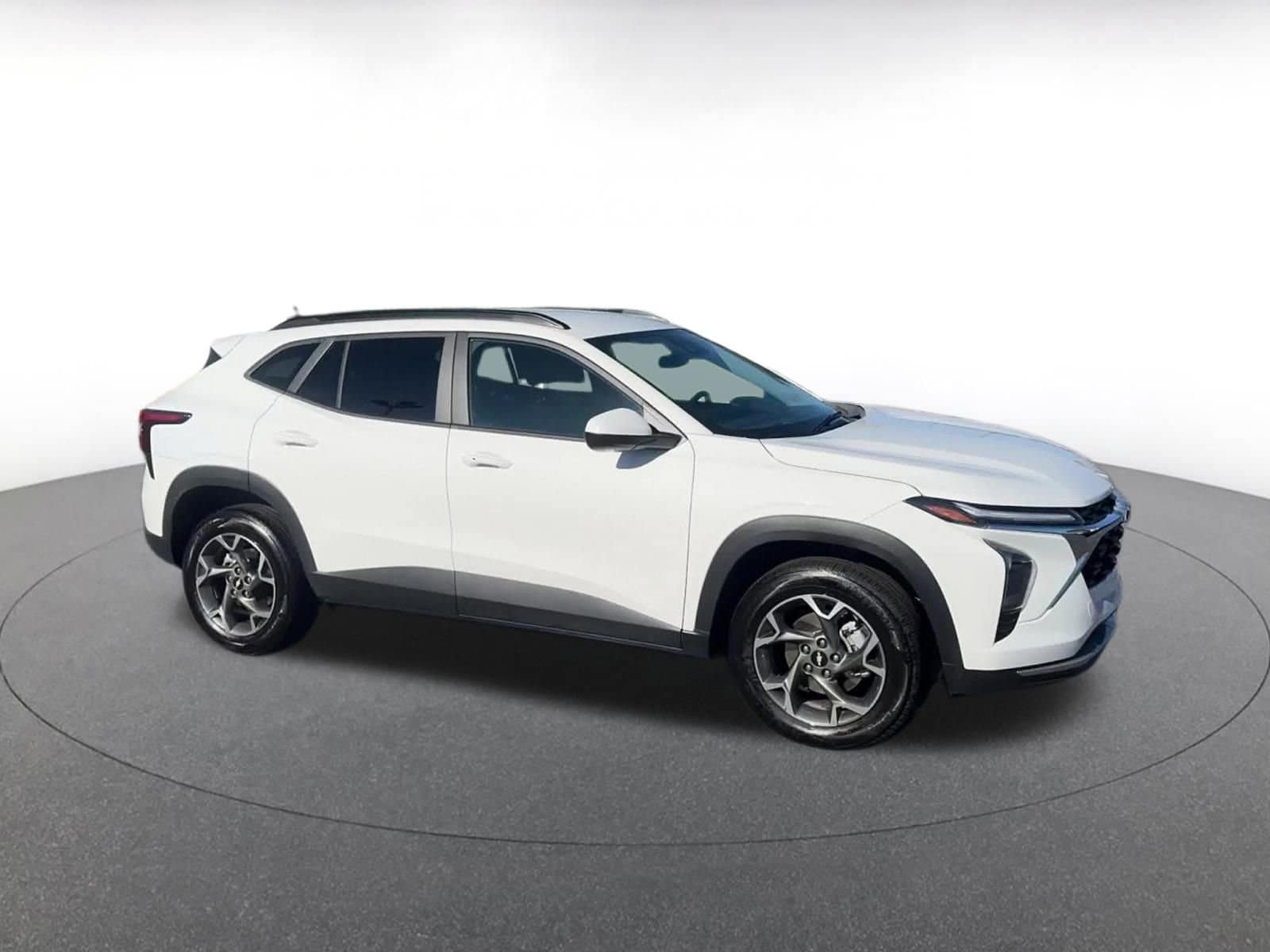 Thumbnail: 2025 Chevrolet Trax - 2