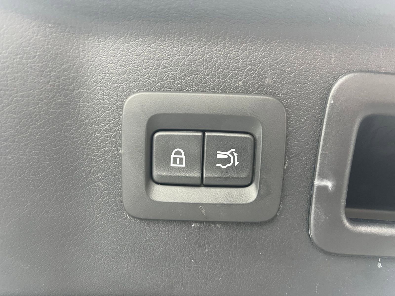 Thumbnail: 2025 Mazda CX-90 - 22