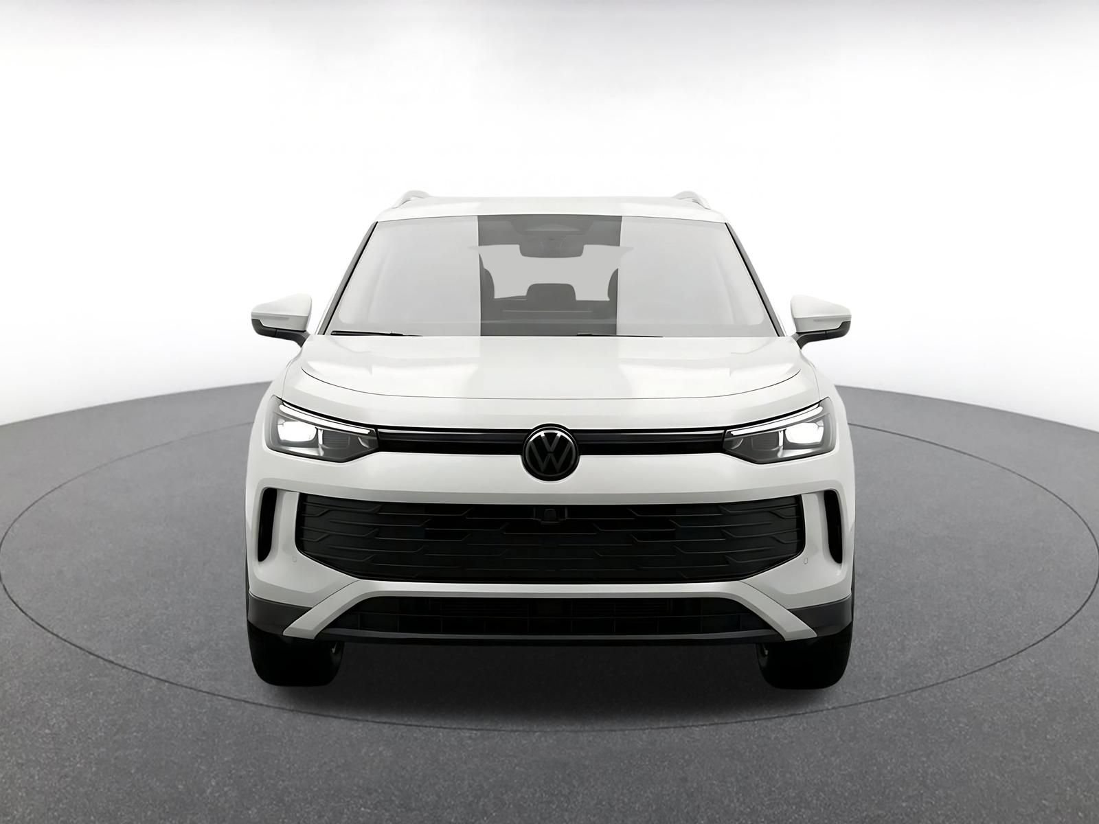 Thumbnail: 2026 Volkswagen Tiguan - 2
