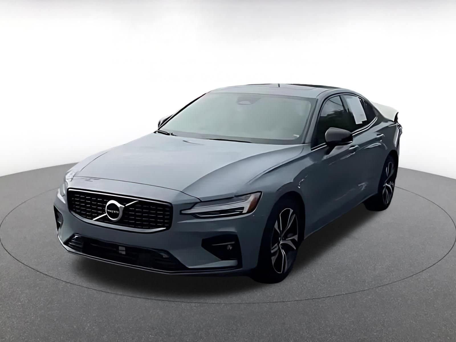 Thumbnail: 2024 Volvo S60 - 4