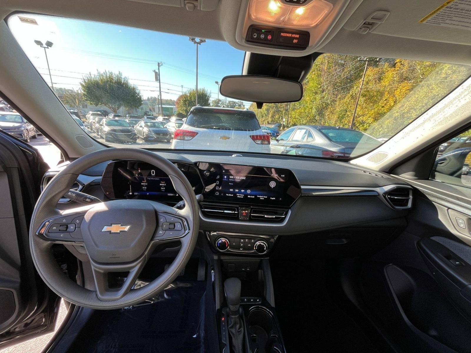 Thumbnail: 2025 Chevrolet TrailBlazer - 29