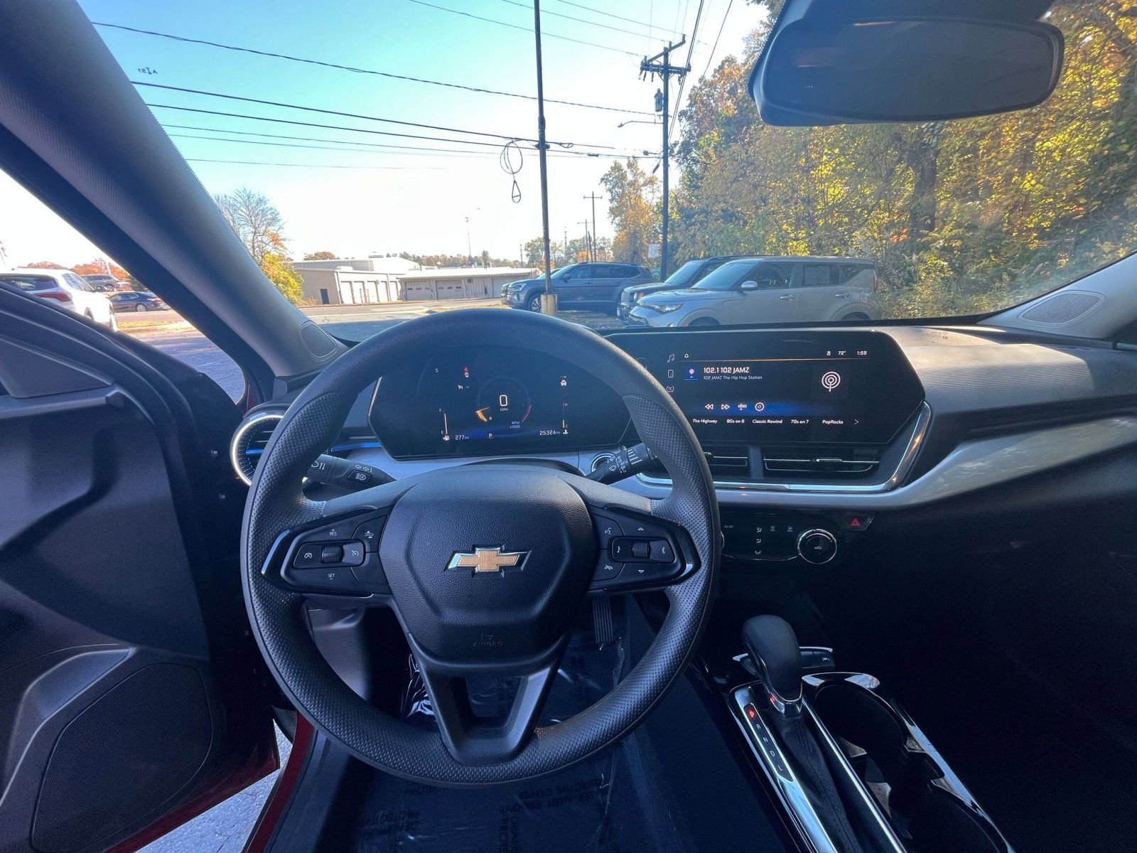 Thumbnail: 2025 Chevrolet Trax - 30