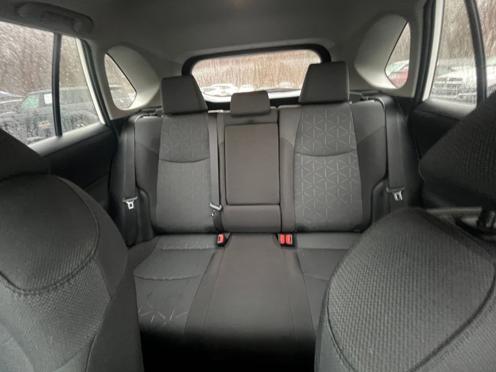 Thumbnail: 2025 Toyota RAV4 - 33