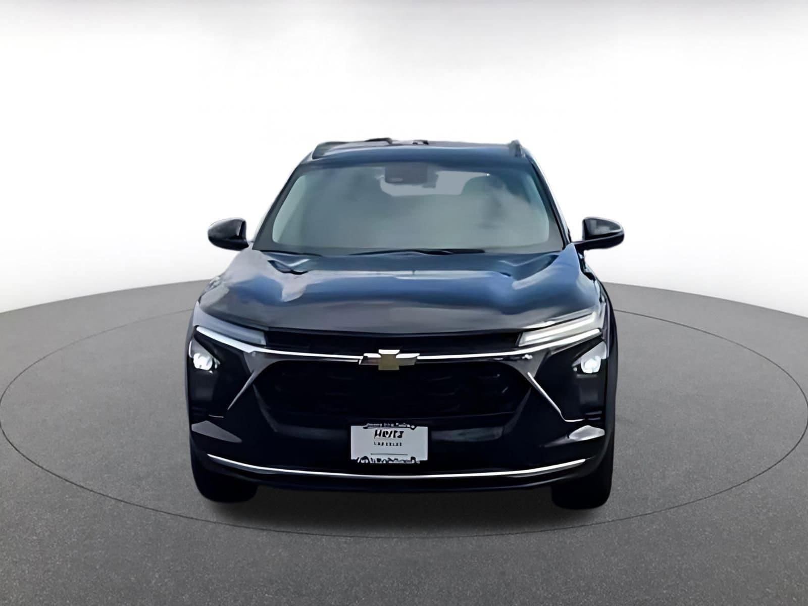 Thumbnail: 2025 Chevrolet Trax - 4