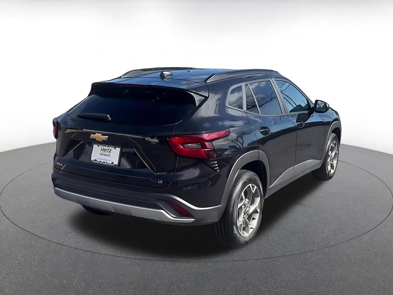 Thumbnail: 2025 Chevrolet Trax - 14