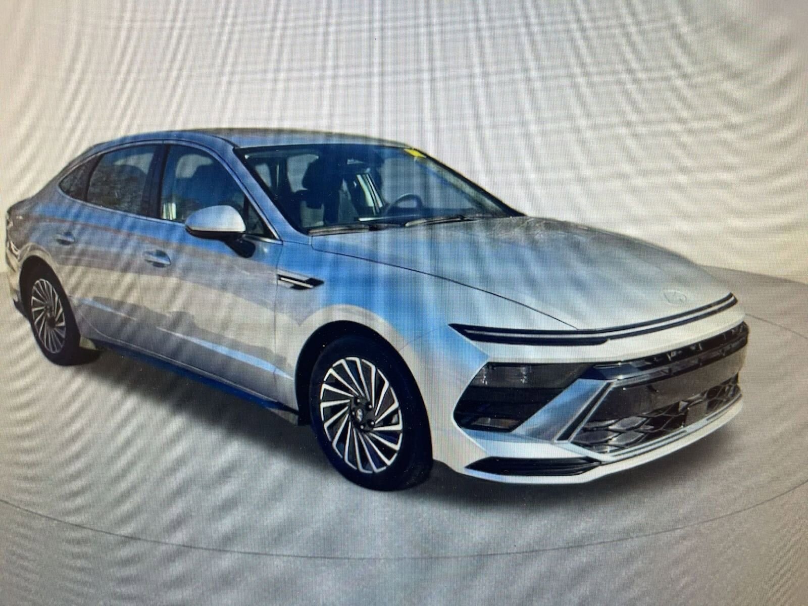 Thumbnail: 2025 Hyundai Sonata - 10