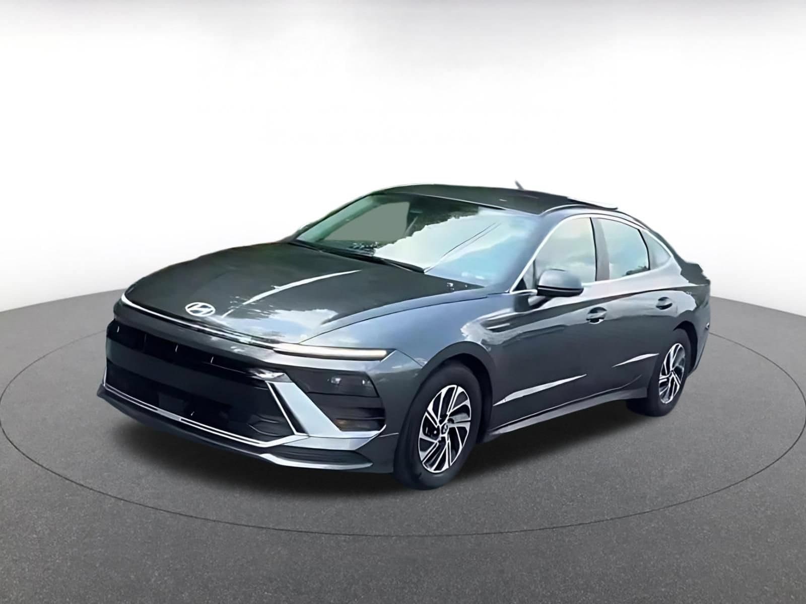 Thumbnail: 2026 Hyundai Sonata - 3